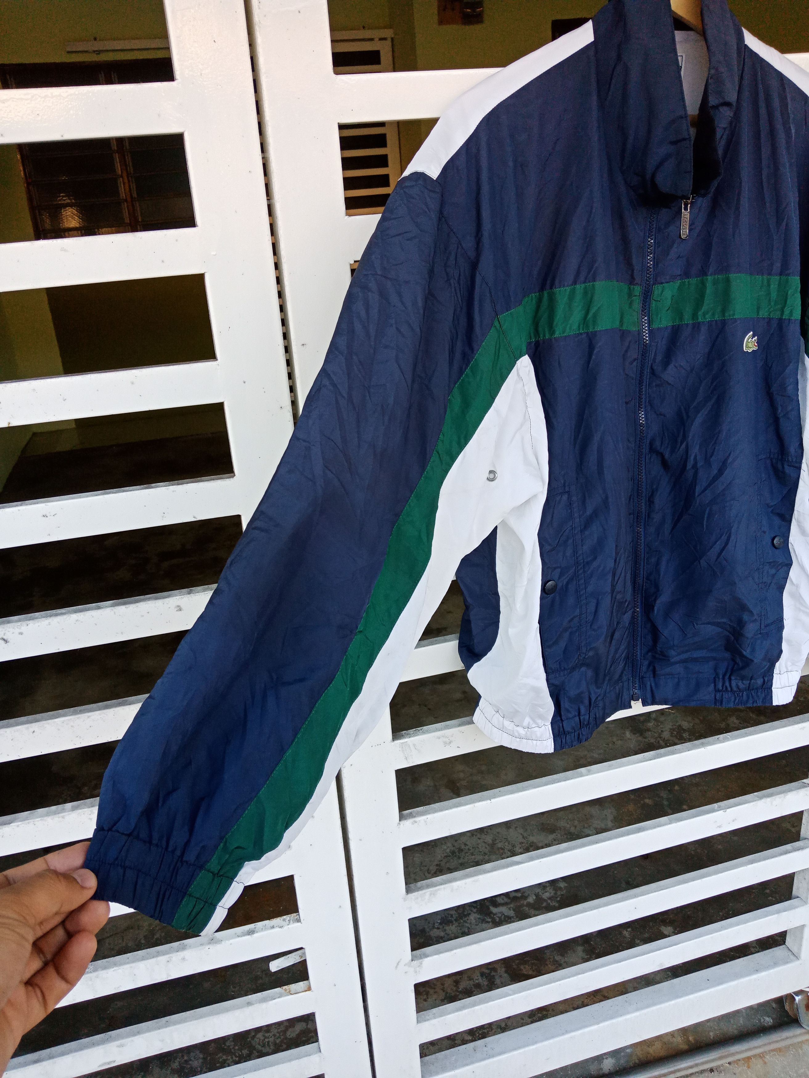 Lacoste Lacoste Tri-Colored Spell Out Big Logo Light Jacket Size US L / EU 52-54 / 3 - 5 Thumbnail