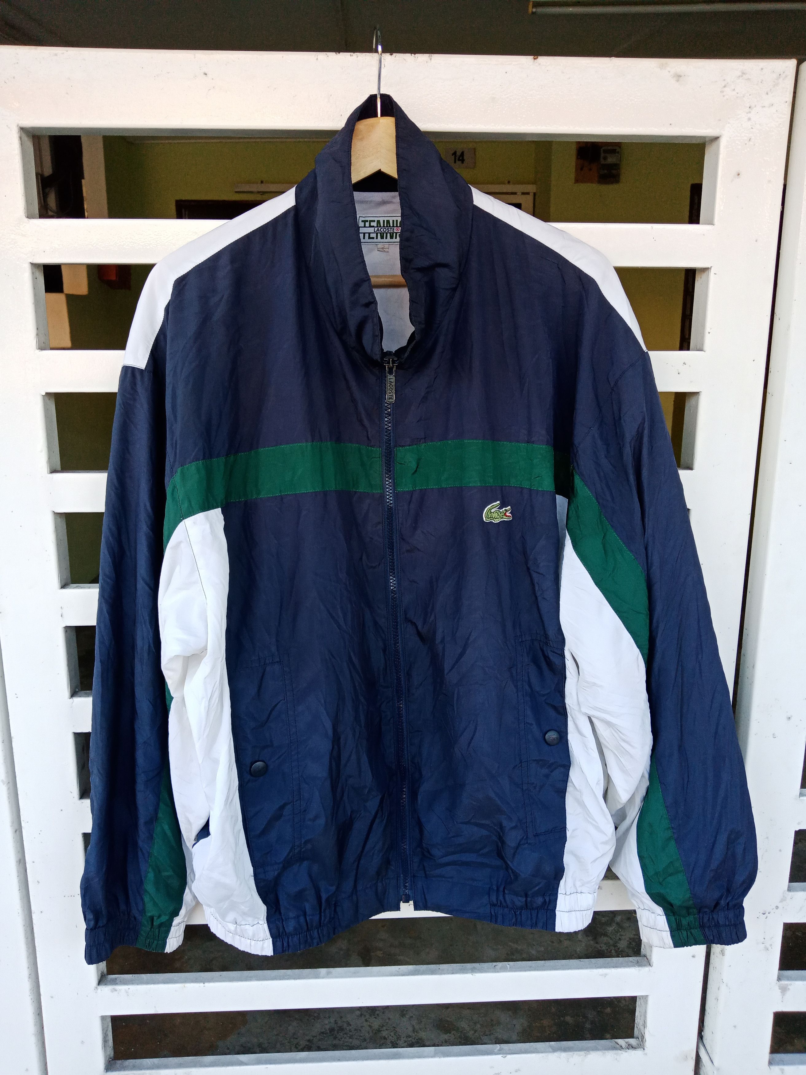 Lacoste Lacoste Tri-Colored Spell Out Big Logo Light Jacket Size US L / EU 52-54 / 3 - 2 Thumbnail