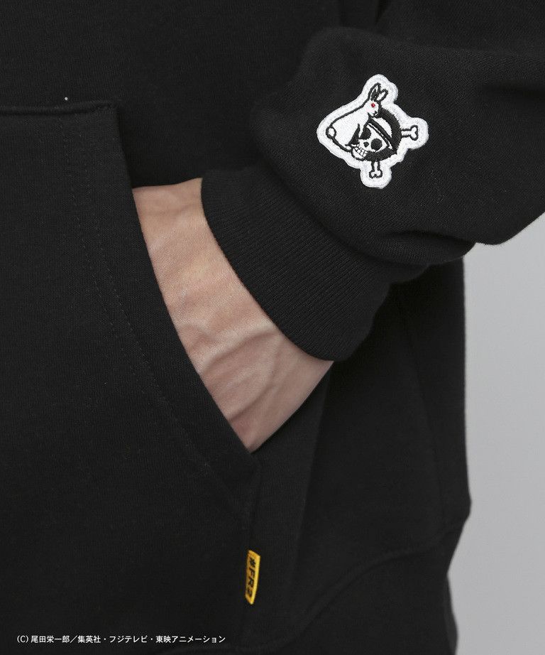 FR2 X One Piece Sanji Smokers Hoodie M