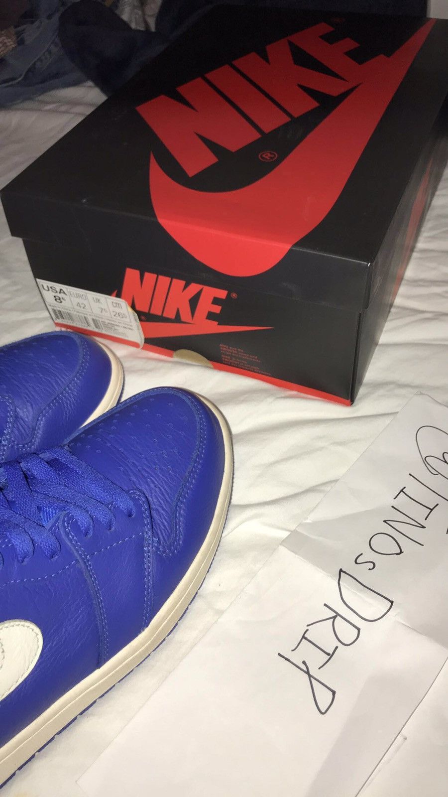 Jordan Brand Air Jordan 1 Retro High OG Hyper Royal 2018 Size US 8.5 / EU 41-42 - 8 Thumbnail