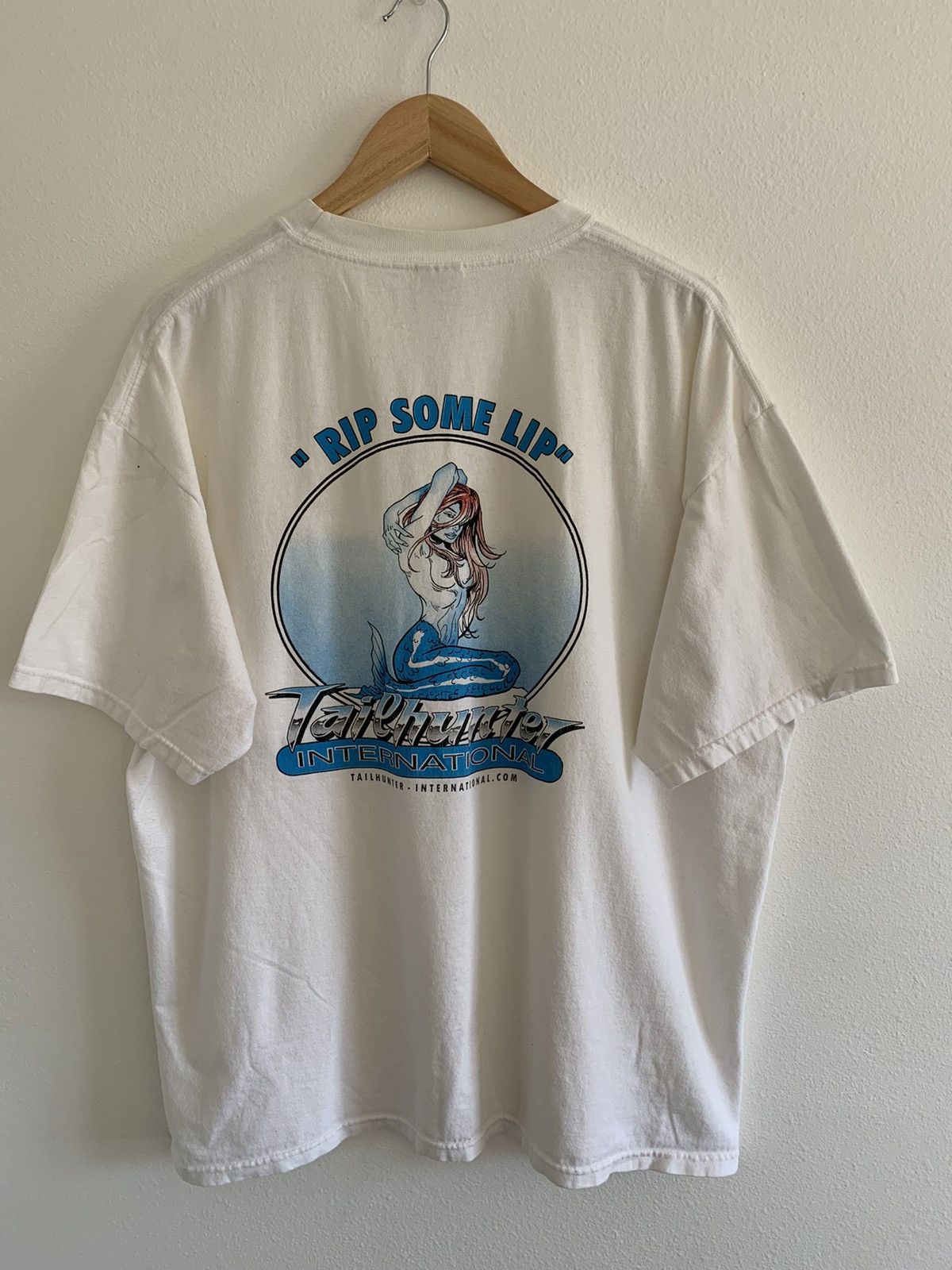 Vintage Vintage “Rip Some Lip” Boxy Pocket T-shirt Size US XL / EU 56 / 4 - 1 Thumbnail