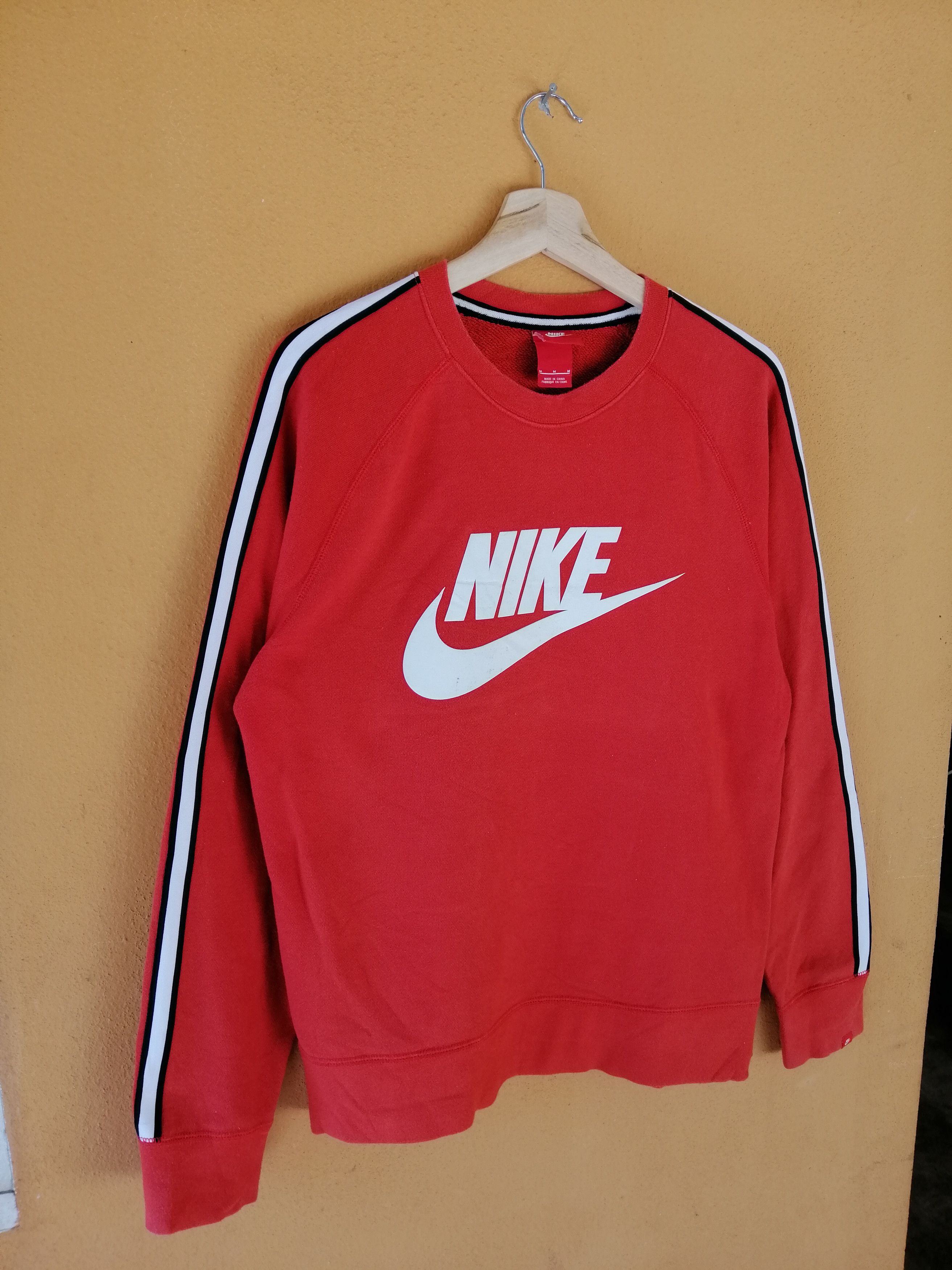 Nike × Vintage Vintage Nike Big Logo Sweatshirt Size US M / EU 48-50 / 2 - 7 Thumbnail