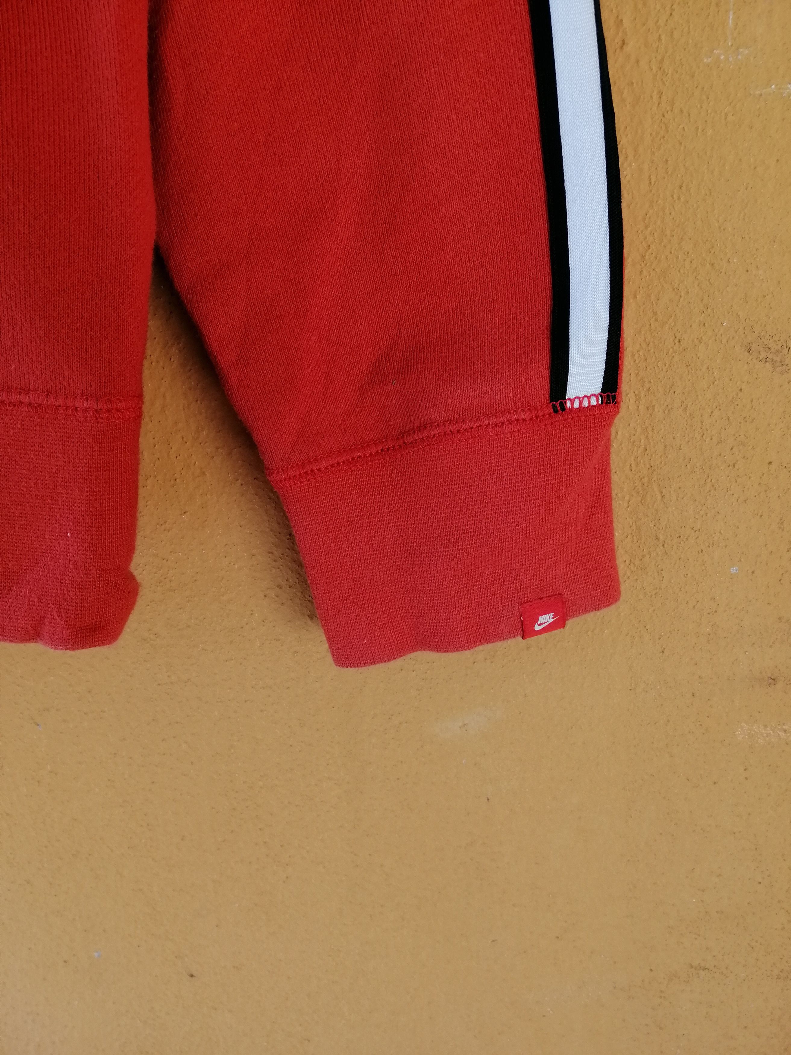 Nike × Vintage Vintage Nike Big Logo Sweatshirt Size US M / EU 48-50 / 2 - 4 Thumbnail