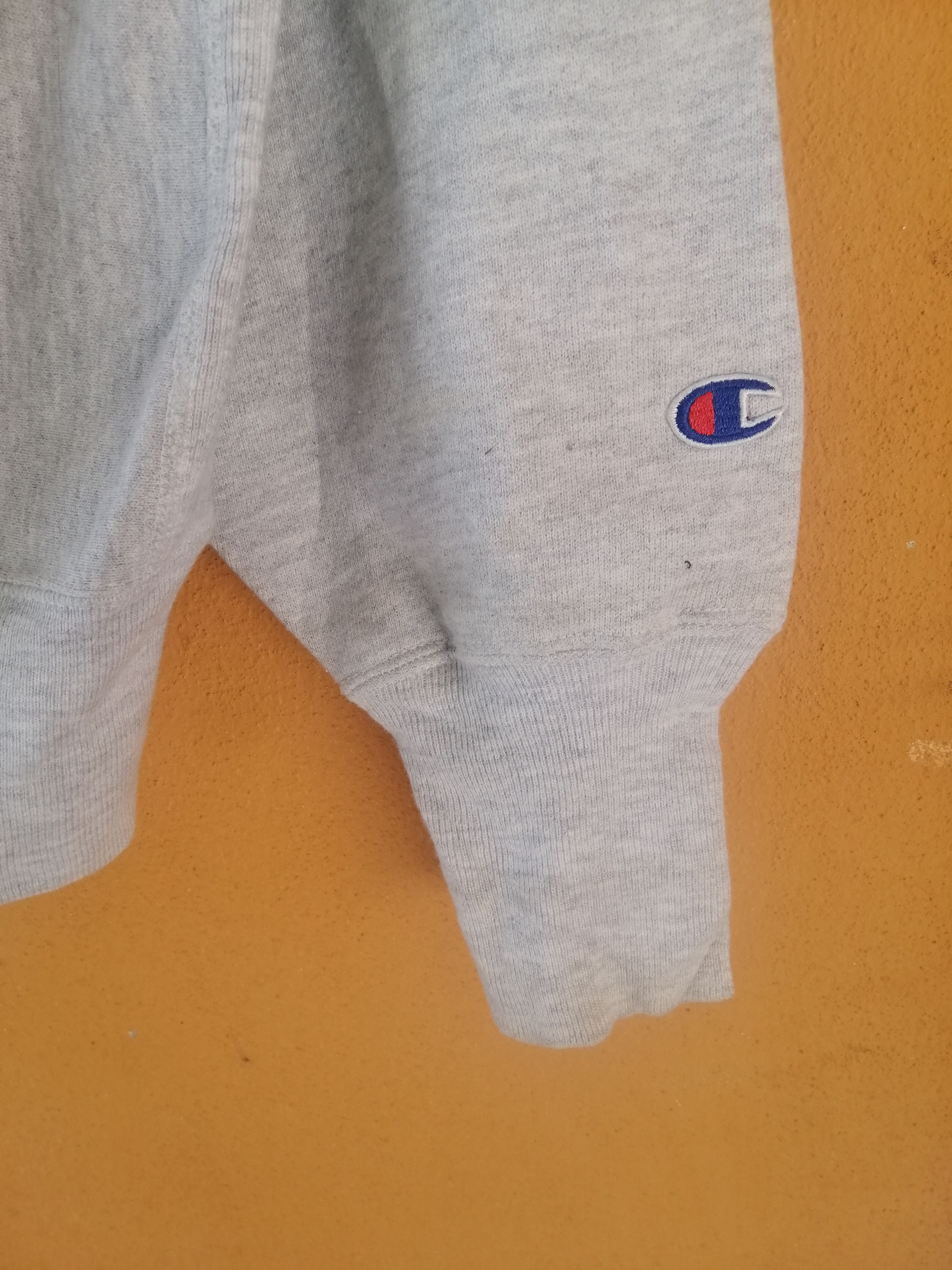 Champion Vintage 90s Champion Sexy Girls Sweatshirt Size US XL / EU 56 / 4 - 6 Thumbnail