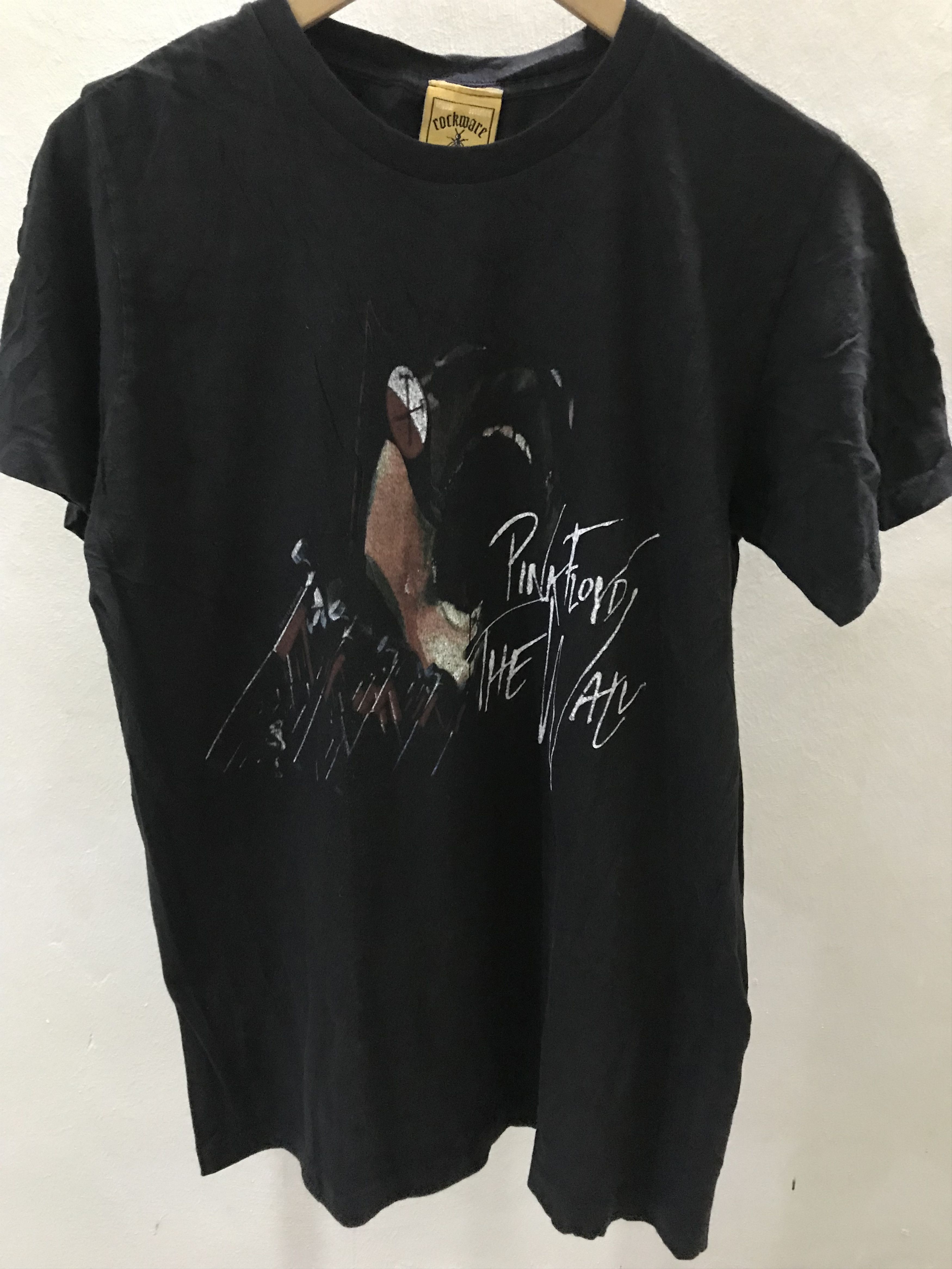 Band Tees PINK FLOYD THE WALL ROCK BAND EE SHIRT Size US M / EU 48-50 / 2 - 1 Thumbnail