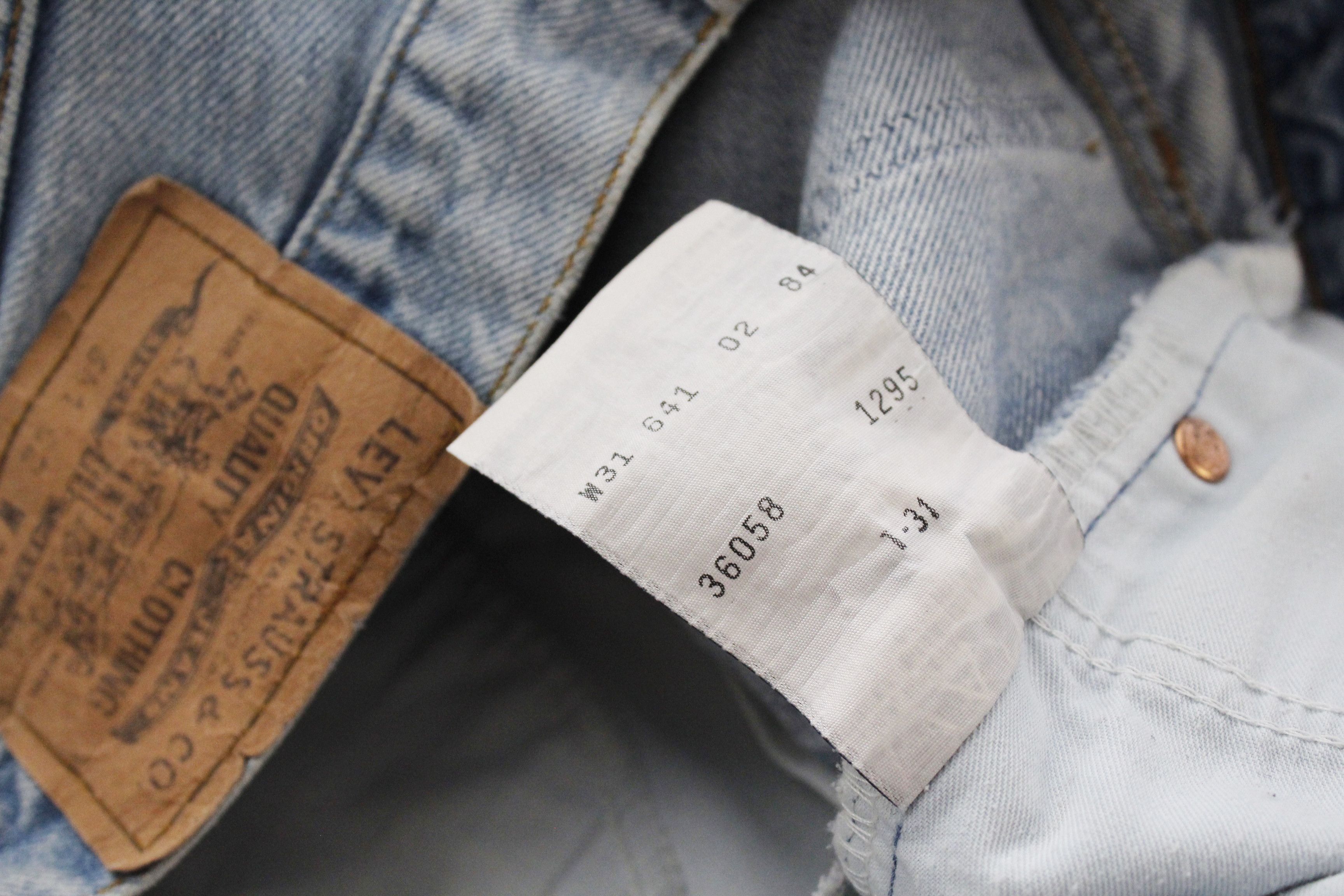 Levi's Vintage Levi's Orange Tab Denim Shorts Size US 31 - 8 Thumbnail