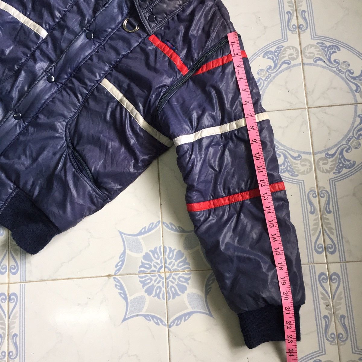 Japanese Brand Sun Faded Center Man Puffer Like Jacket Detachable Sleeve Size US L / EU 52-54 / 3 - 24 Thumbnail
