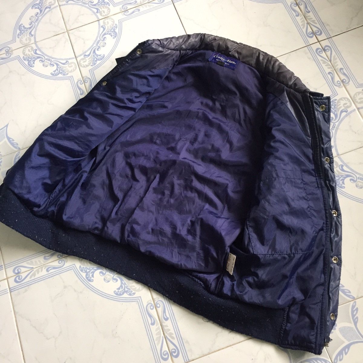 Japanese Brand Sun Faded Center Man Puffer Like Jacket Detachable Sleeve Size US L / EU 52-54 / 3 - 16 Thumbnail