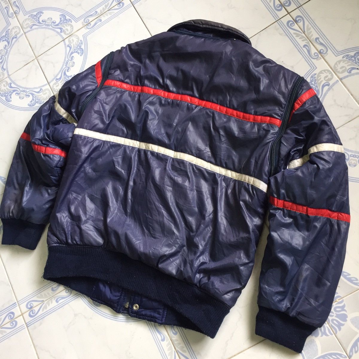Japanese Brand Sun Faded Center Man Puffer Like Jacket Detachable Sleeve Size US L / EU 52-54 / 3 - 13 Thumbnail