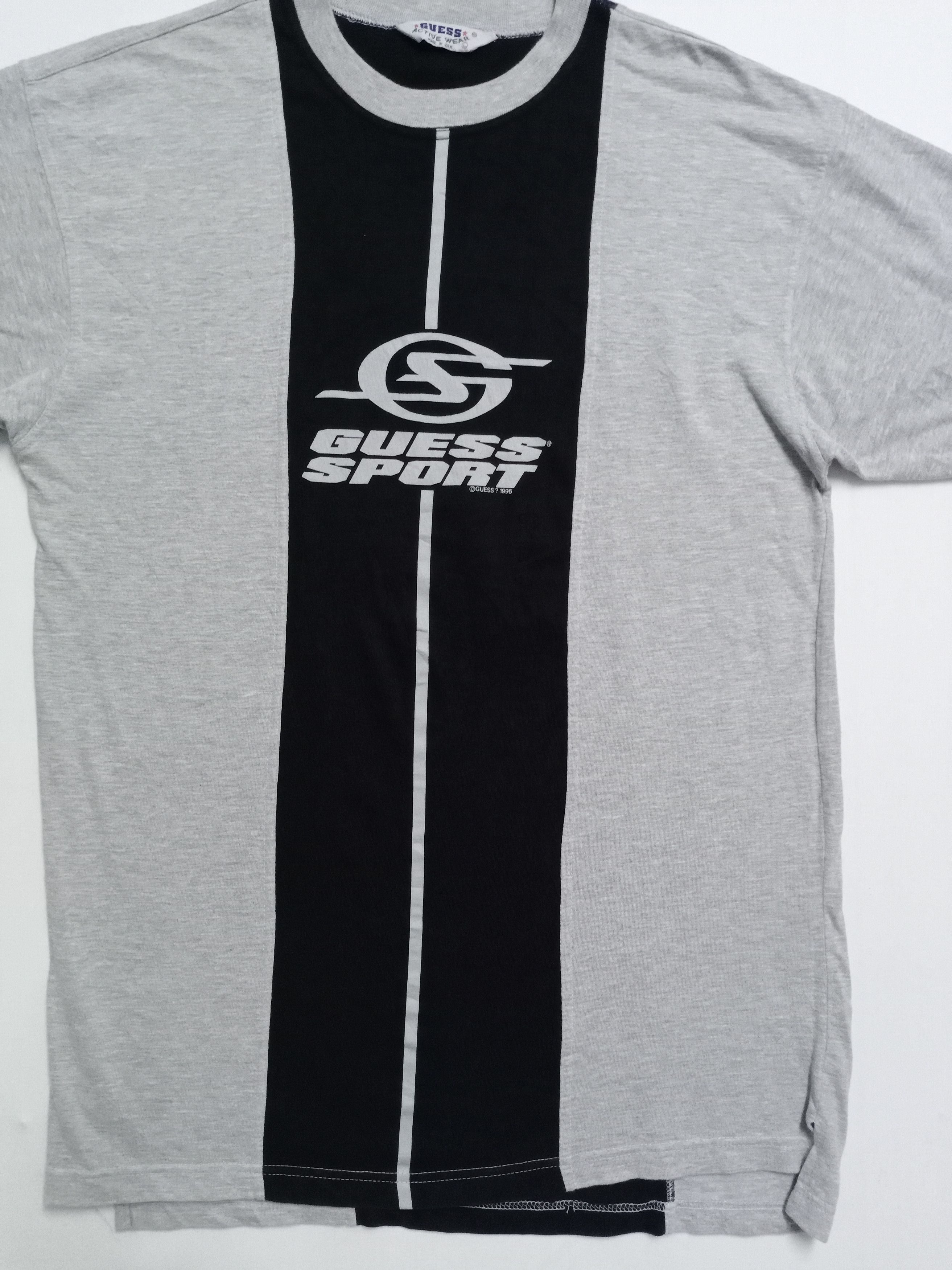 Guess × Vintage Vintage Guess Sport USA 1996 Big Logo T-Shirt Size US L / EU 52-54 / 3 - 8 Thumbnail
