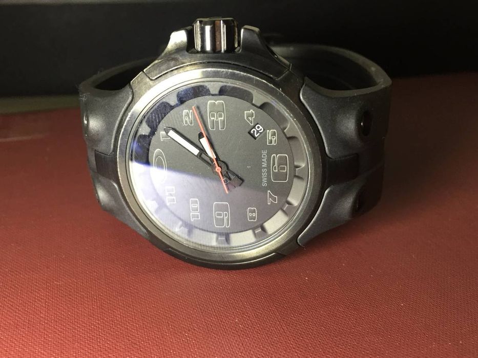 Oakley bottlecap watch hot sale