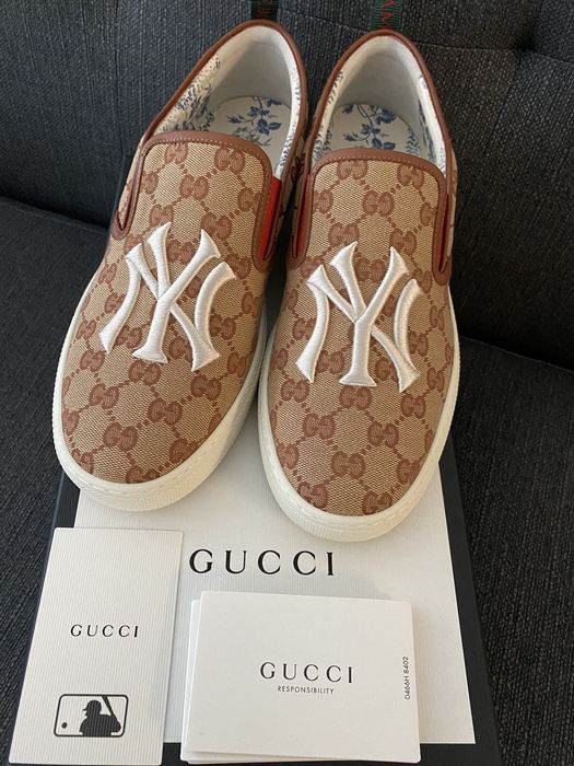 Gucci Men's Slip-on Sneaker With Ny Yankees Patchtm in Brown for Men