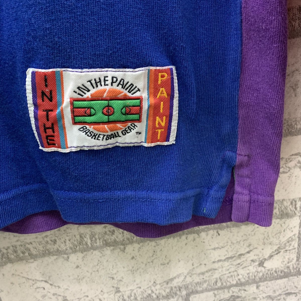 Vintage Vintage 90s Charlotte Hornets In The Paint Basketball Gear Size US M / EU 48-50 / 2 - 7 Thumbnail