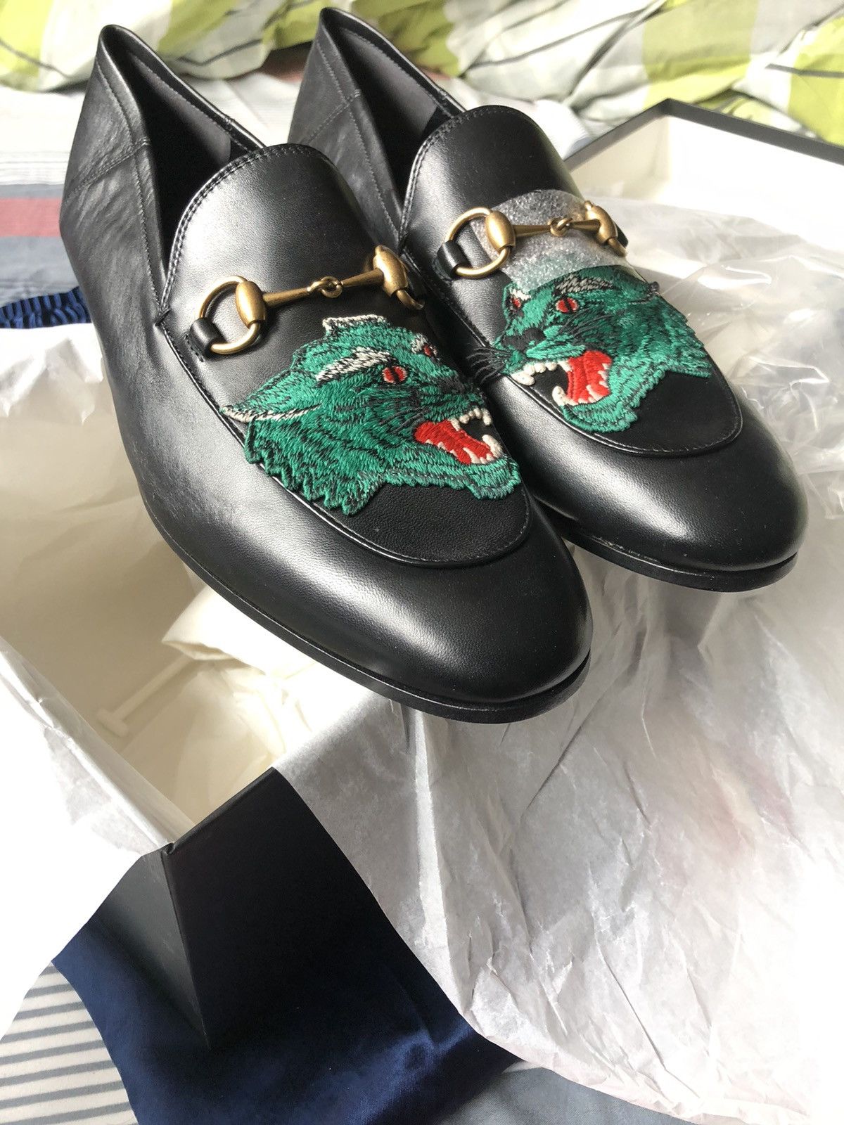 BNIB GUCCI BRIXTON WITH GREEN TIGER PATCH