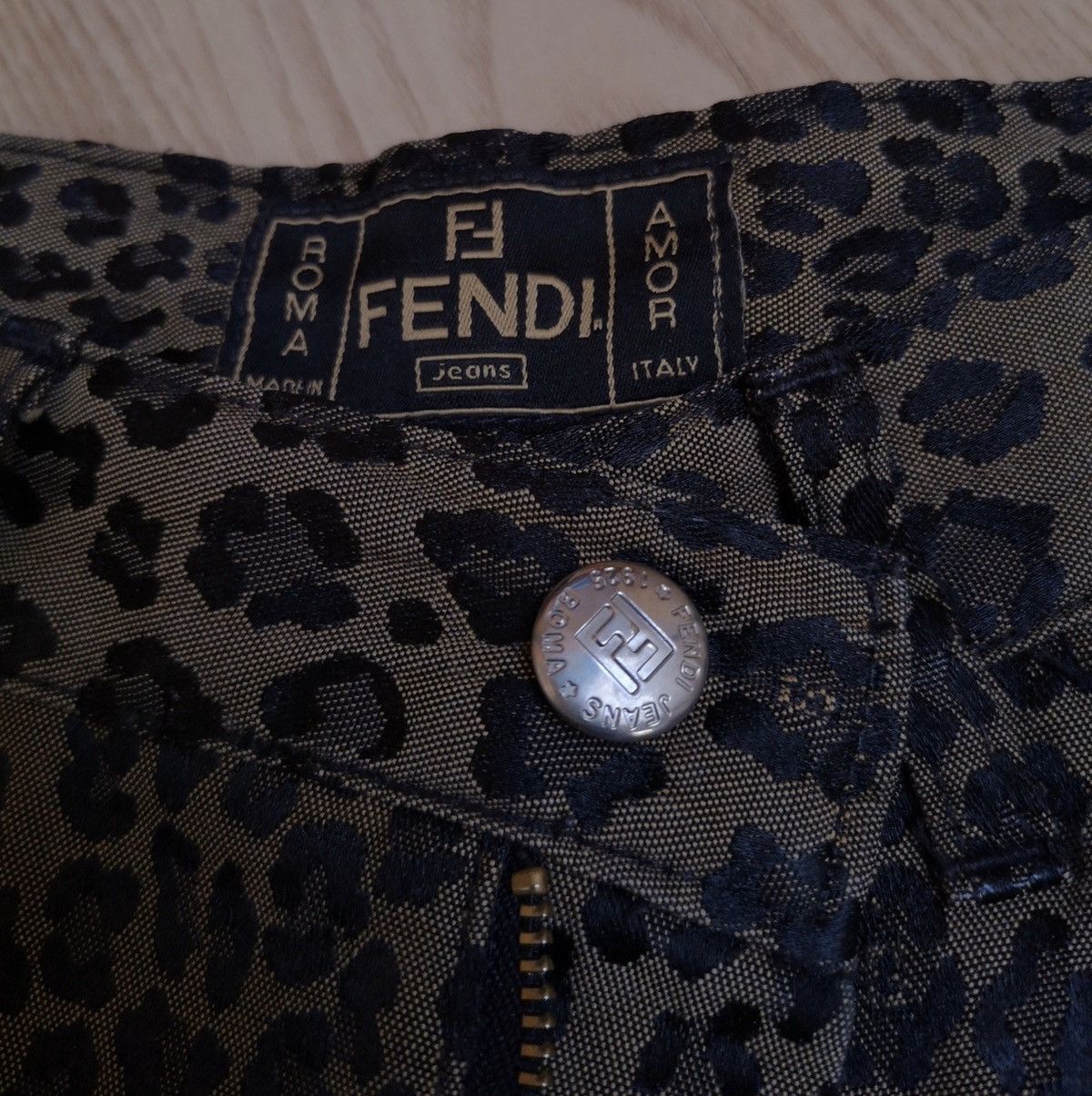 Fendi × Vintage Fendi Vintage Leopard pants jeans Size 30 RRP 800$... Size US 30 / EU 46 - 4 Thumbnail