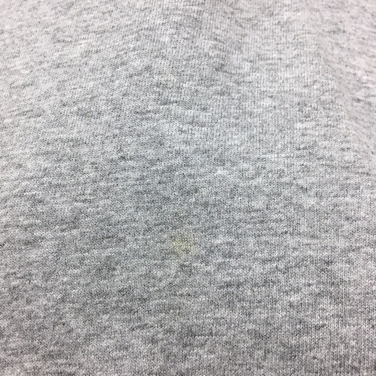 Uniqlo Vintage Uniqlo Leo Lime T-shirt Size US L / EU 52-54 / 3 - 6 Thumbnail