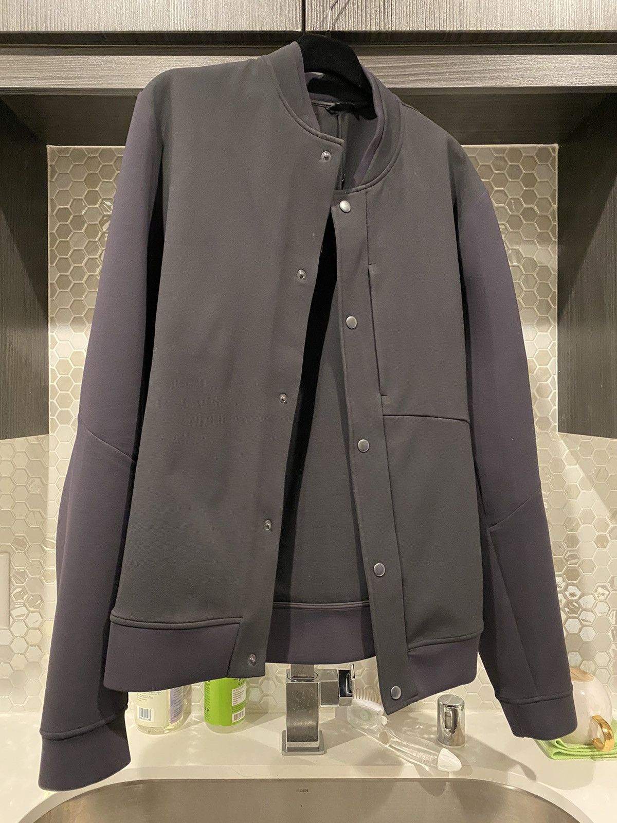 Lululemon sojourn bomber sale