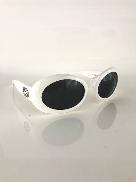 Gucci Gucci GG2400 White Oval GG Logo Kurt Cobain Sunglasses | Grailed