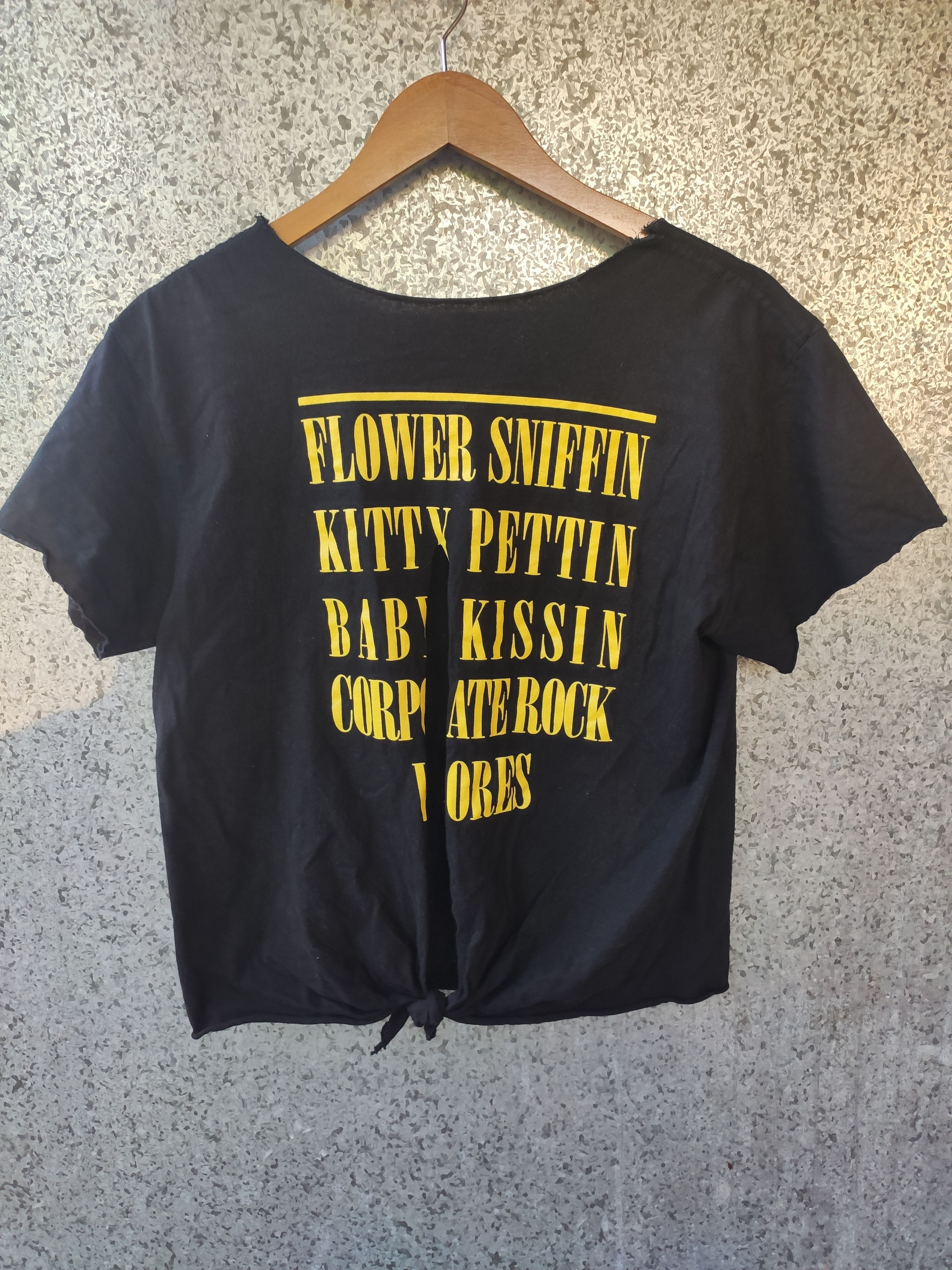 Band Tees Nirvana t shirt distressed tee crop top Size US M / EU 48-50 / 2 - 2 Thumbnail