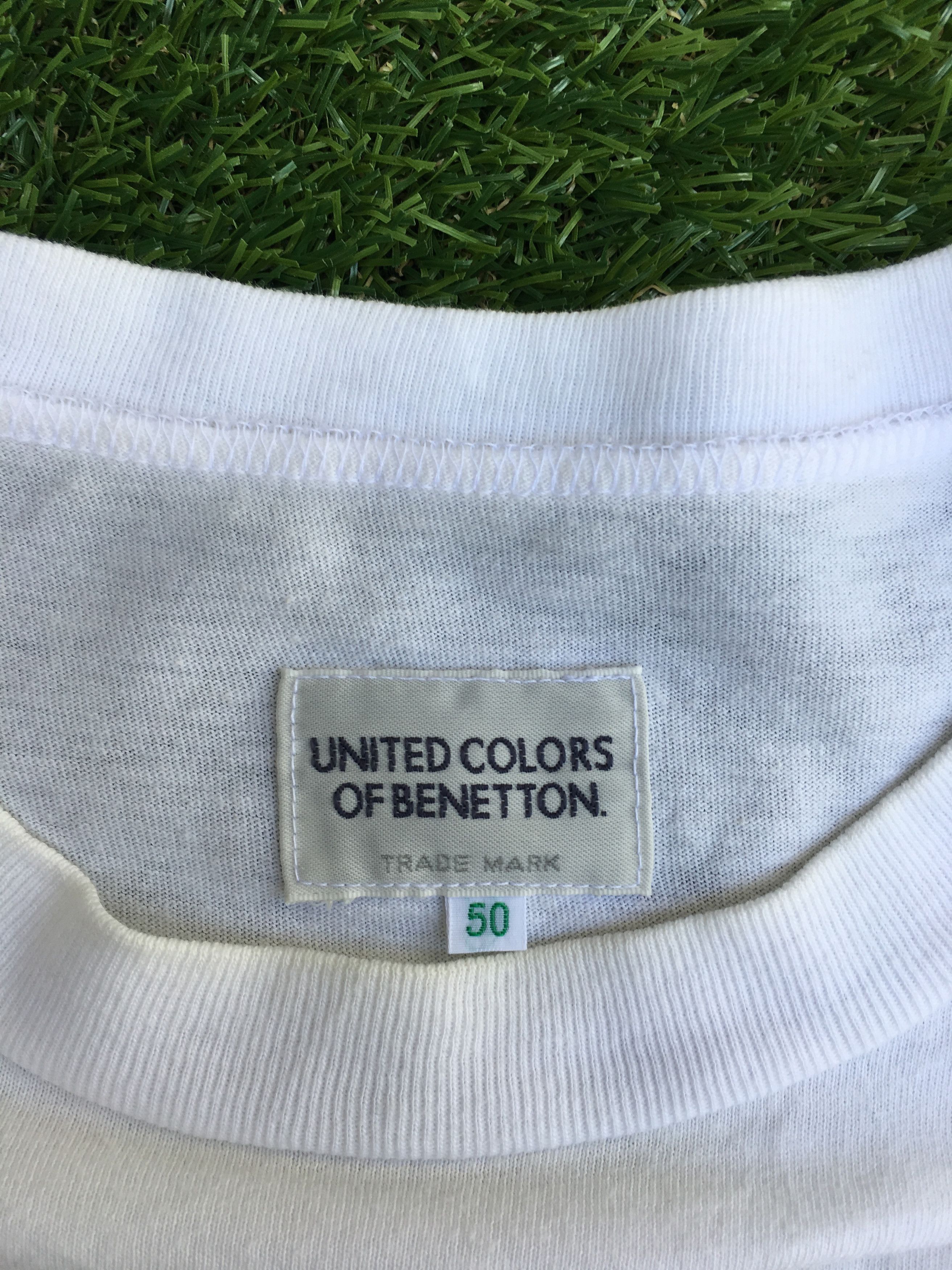 Benetton Vtg 90s United Colors Of Benetton tshirt spellout big logo Size US L / EU 52-54 / 3 - 8 Thumbnail