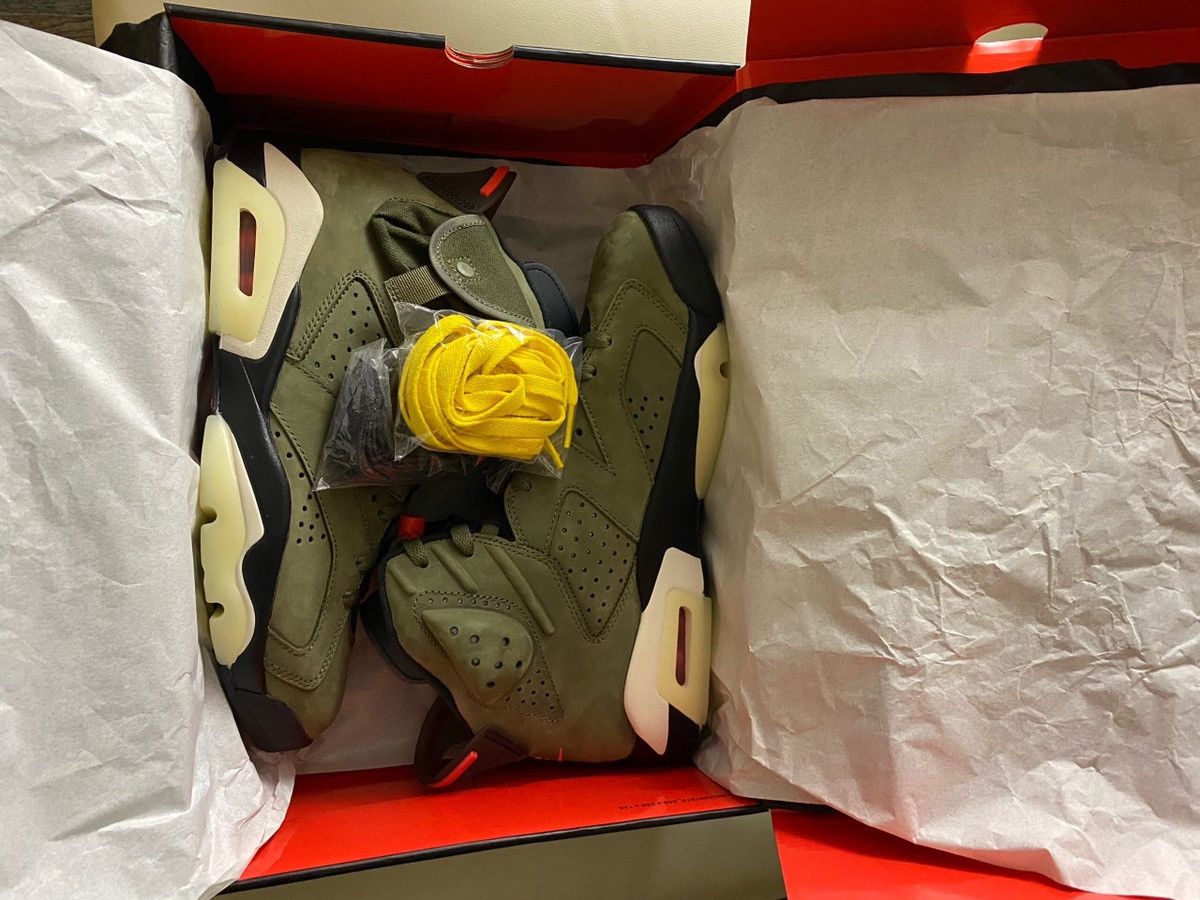 Nike air jordan 6 x travis scott Size US 9 / EU 42 - 2 Thumbnail