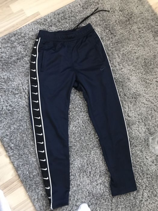 Nike discount tape joggers