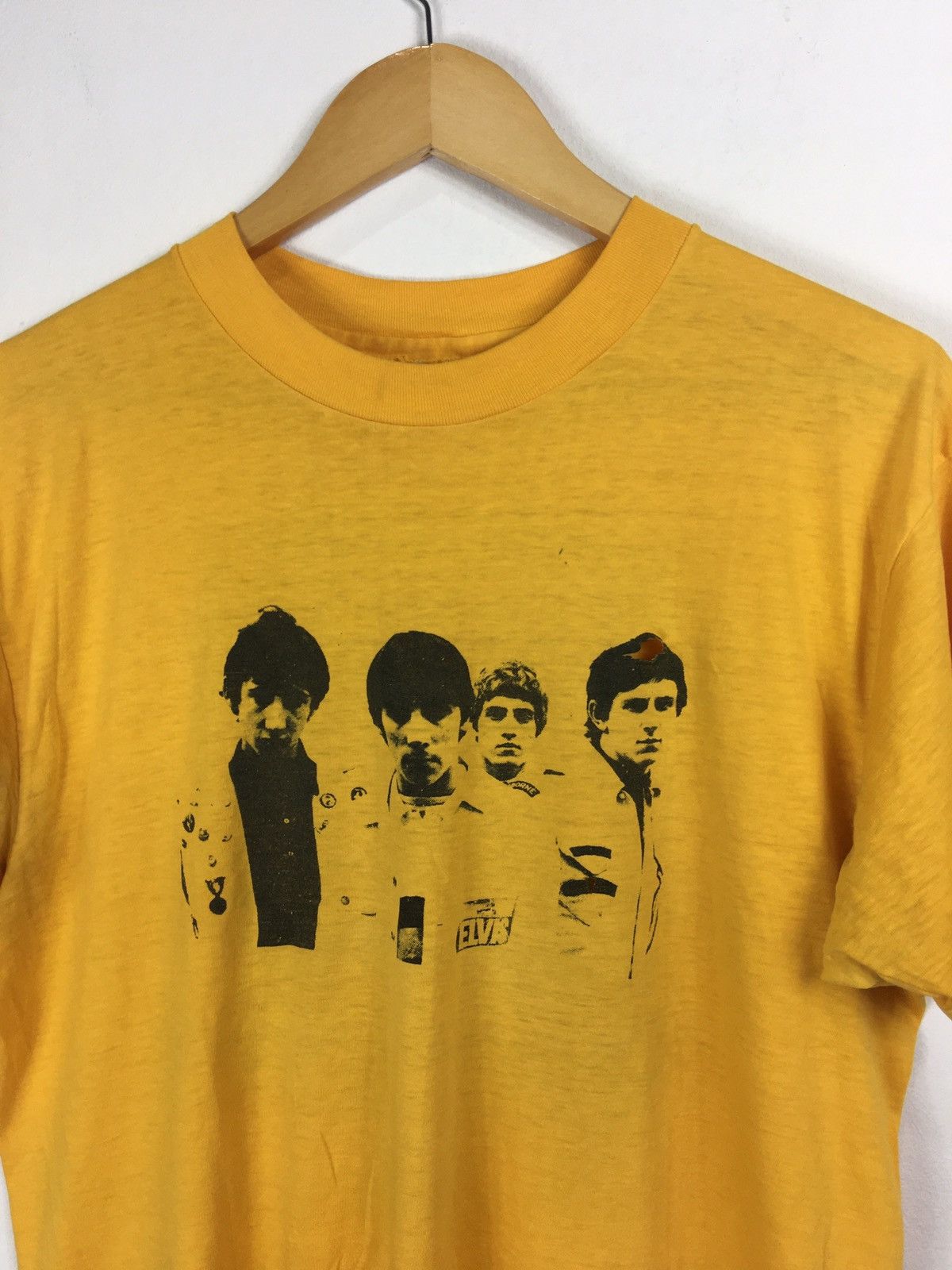 Band Tees 80s Rare Vintage The Who Tour 1982 Band Shirt Size US L / EU 52-54 / 3 - 3 Thumbnail
