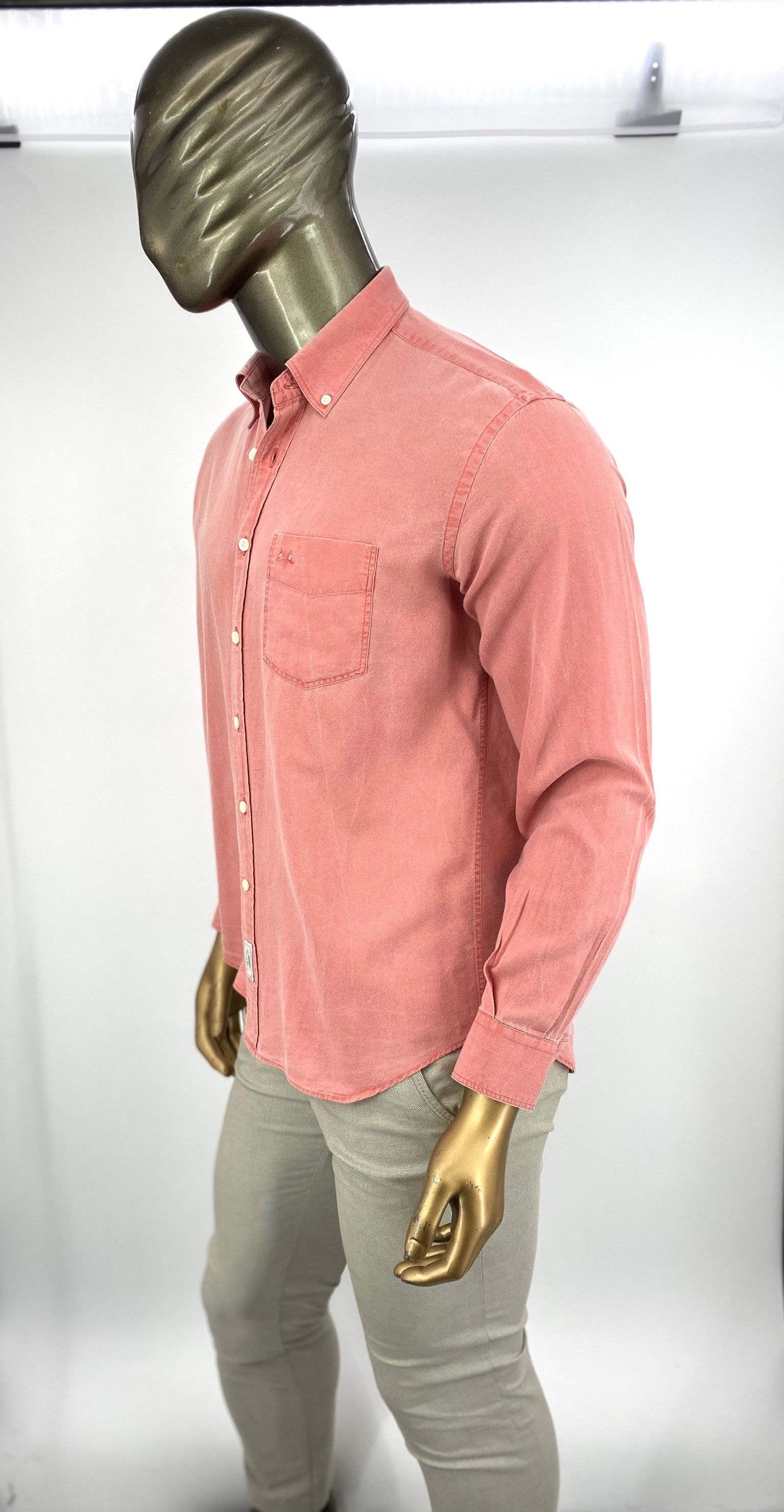 Burberry 🔥 Burberry shirt light pink tb L Size US L / EU 52-54 / 3 - 8 Thumbnail