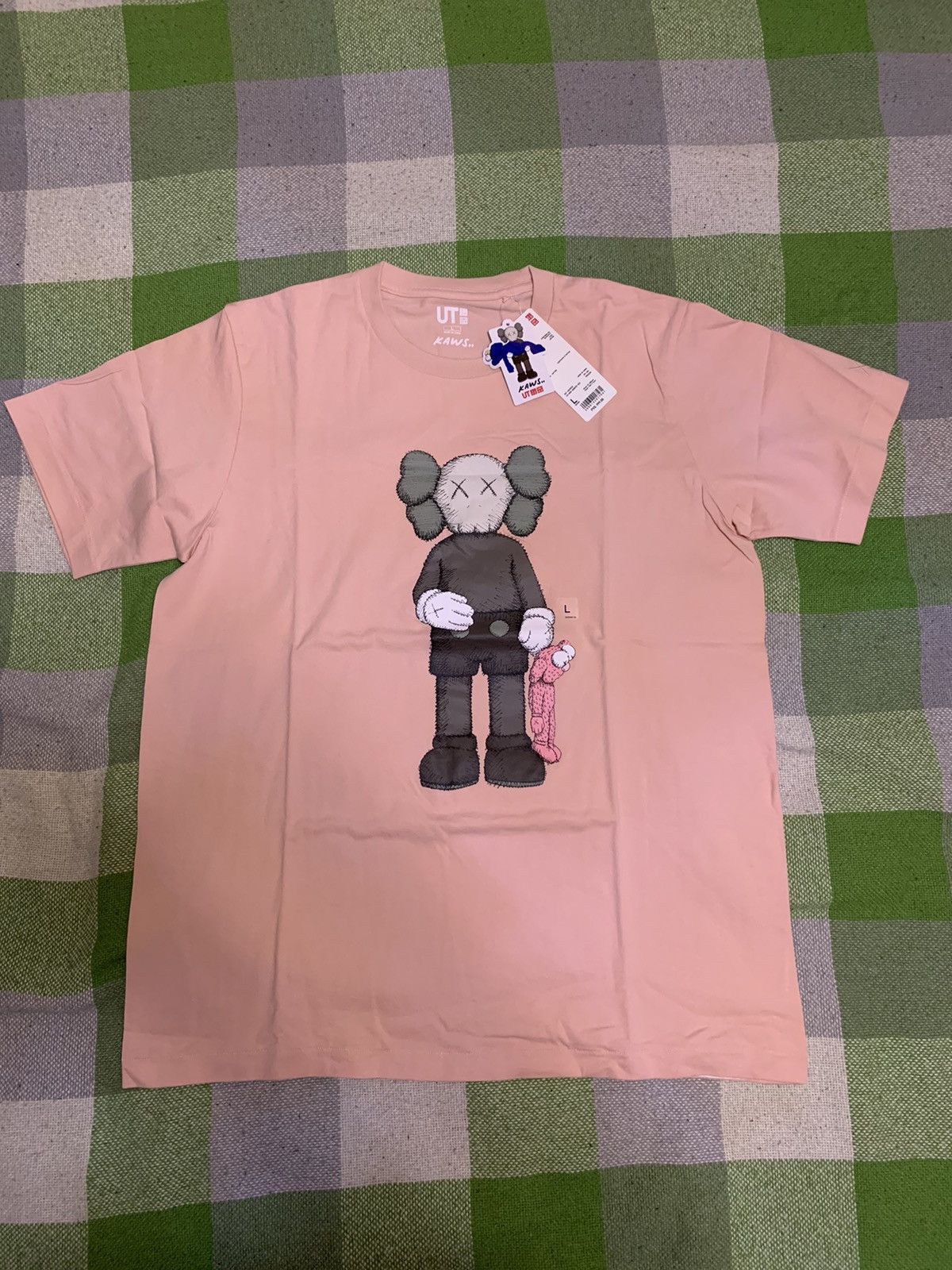 Uniqlo Kaws x UNIQLO Pink Companion Tee, New Size L Summer TShirt