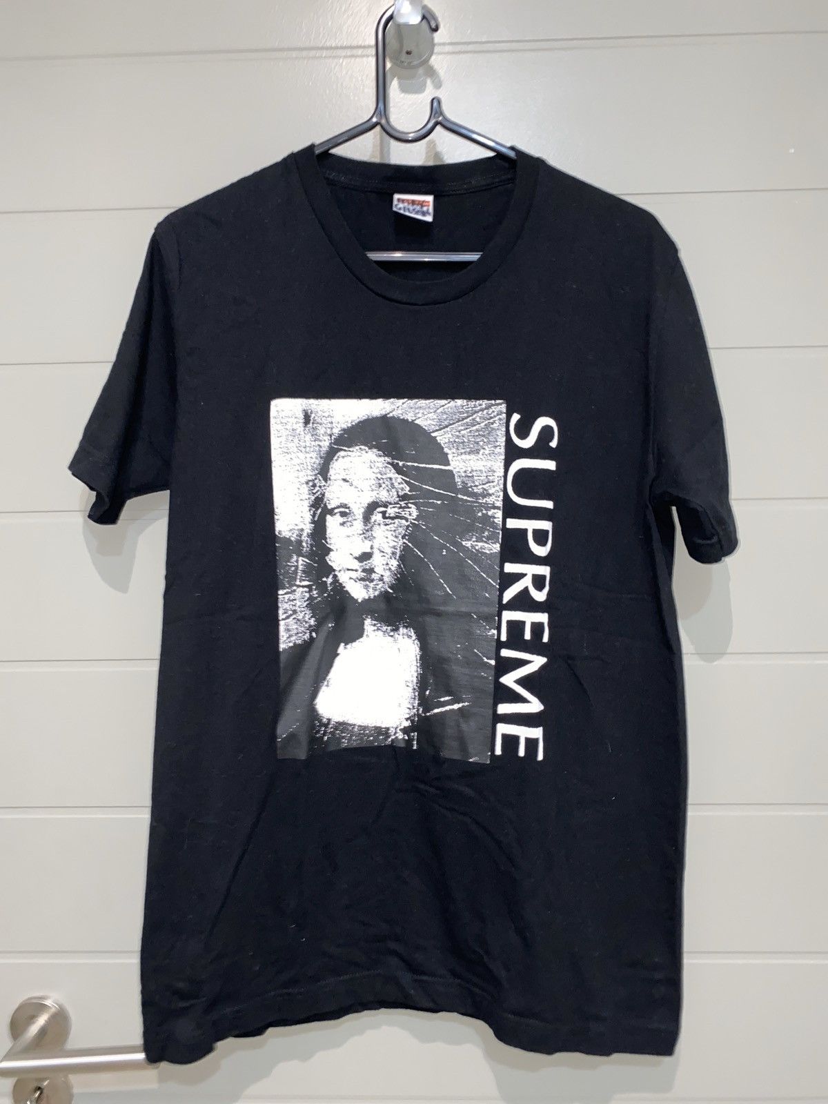 Mona lisa supreme tee best sale