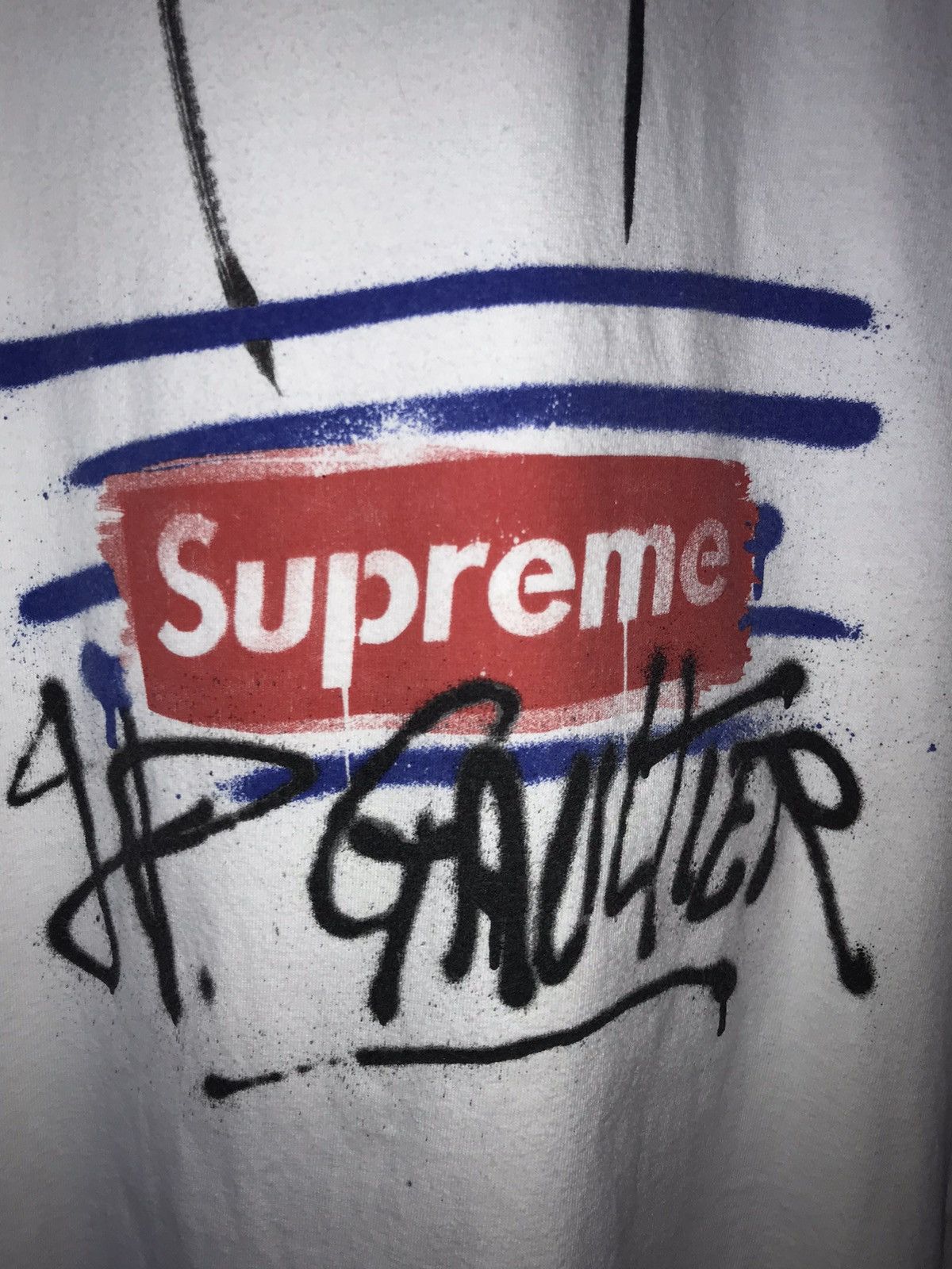 Jean Paul Gaultier × Supreme Red 🍓Box Logo Jean Paul Gaultier Supreme Spray Paint White Size US L / EU 52-54 / 3 - 8 Thumbnail