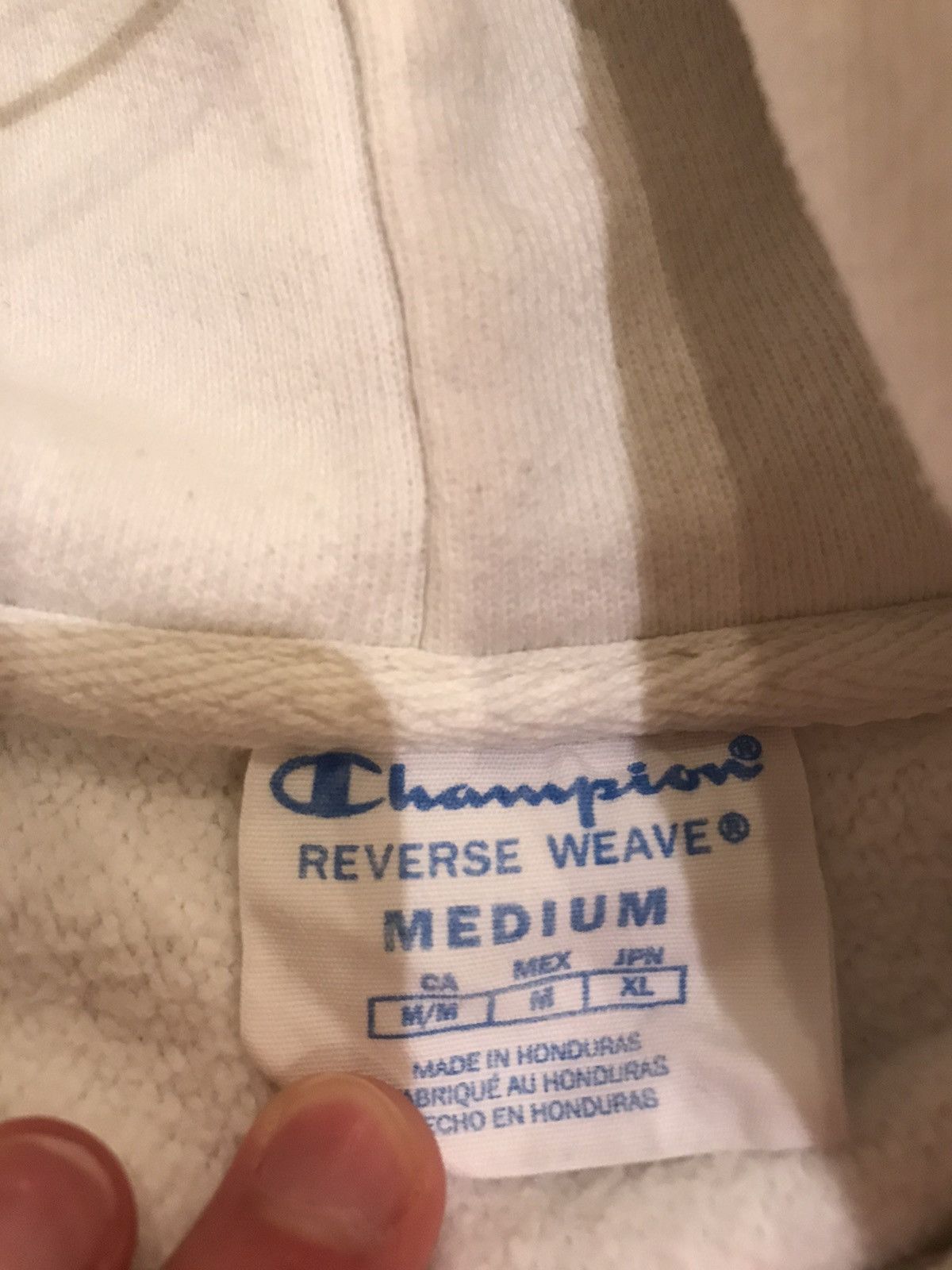 Champion Champion reverse weave white hoodie size medium Size US M / EU 48-50 / 2 - 5 Thumbnail