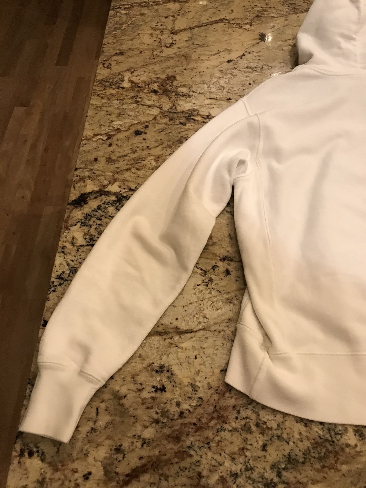 Champion Champion reverse weave white hoodie size medium Size US M / EU 48-50 / 2 - 7 Thumbnail