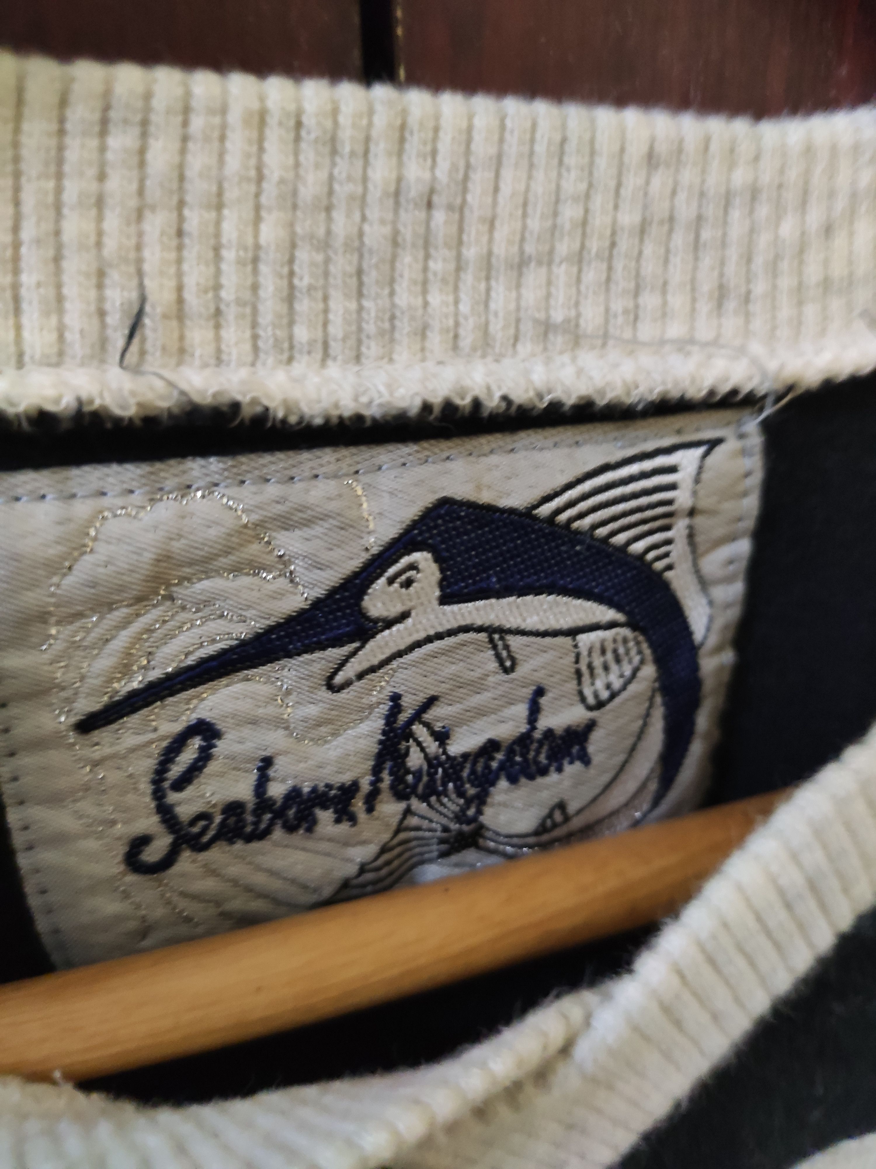 Japanese Brand Vintage Flying Dutchman sweatshirt spell out Size US L / EU 52-54 / 3 - 5 Thumbnail