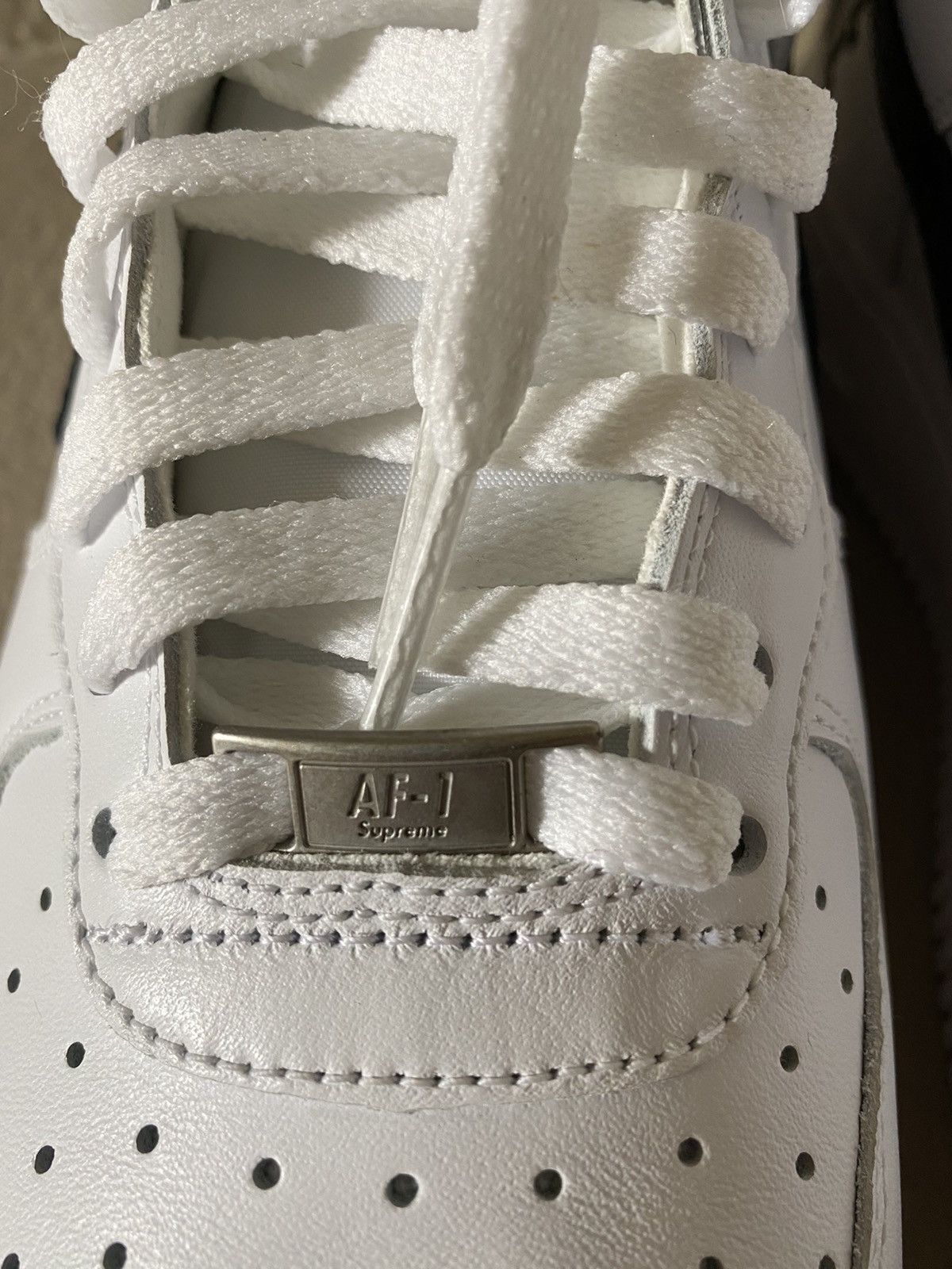 Nike × Supreme Supreme x Air Force 1 High Supreme White 2014 Size US 10.5 / EU 43-44 - 7 Thumbnail