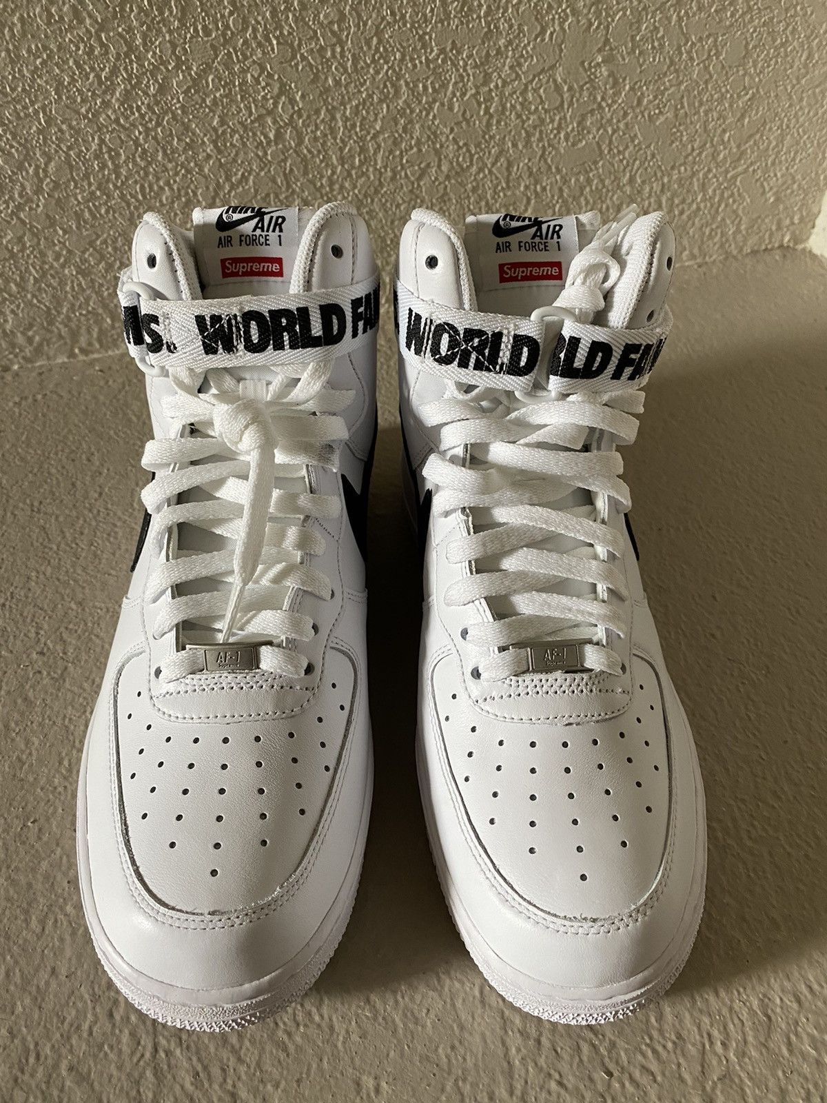 Nike × Supreme Supreme x Air Force 1 High Supreme White 2014 Size US 10.5 / EU 43-44 - 6 Thumbnail
