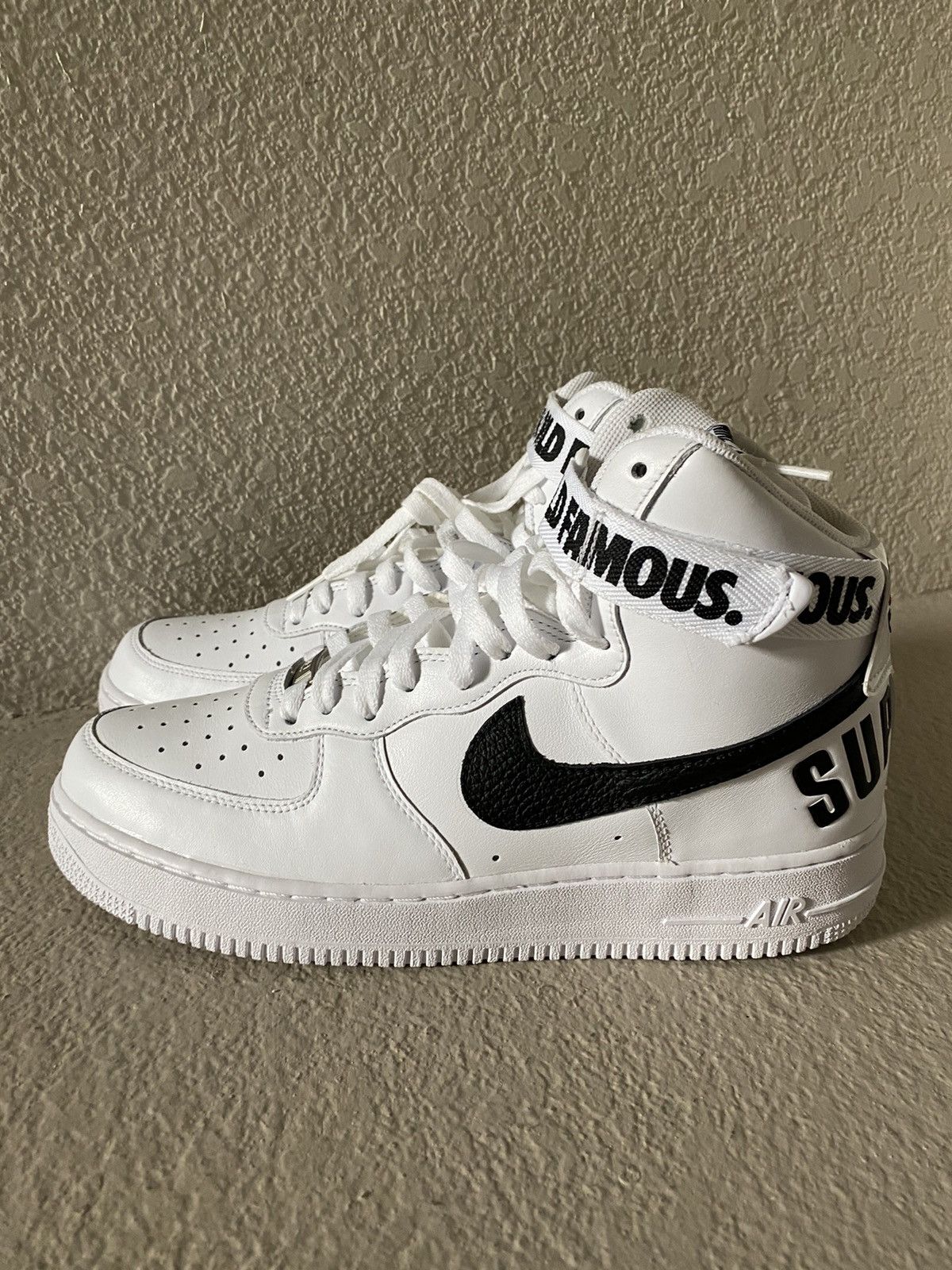 Nike × Supreme Supreme x Air Force 1 High Supreme White 2014 Size US 10.5 / EU 43-44 - 2 Thumbnail