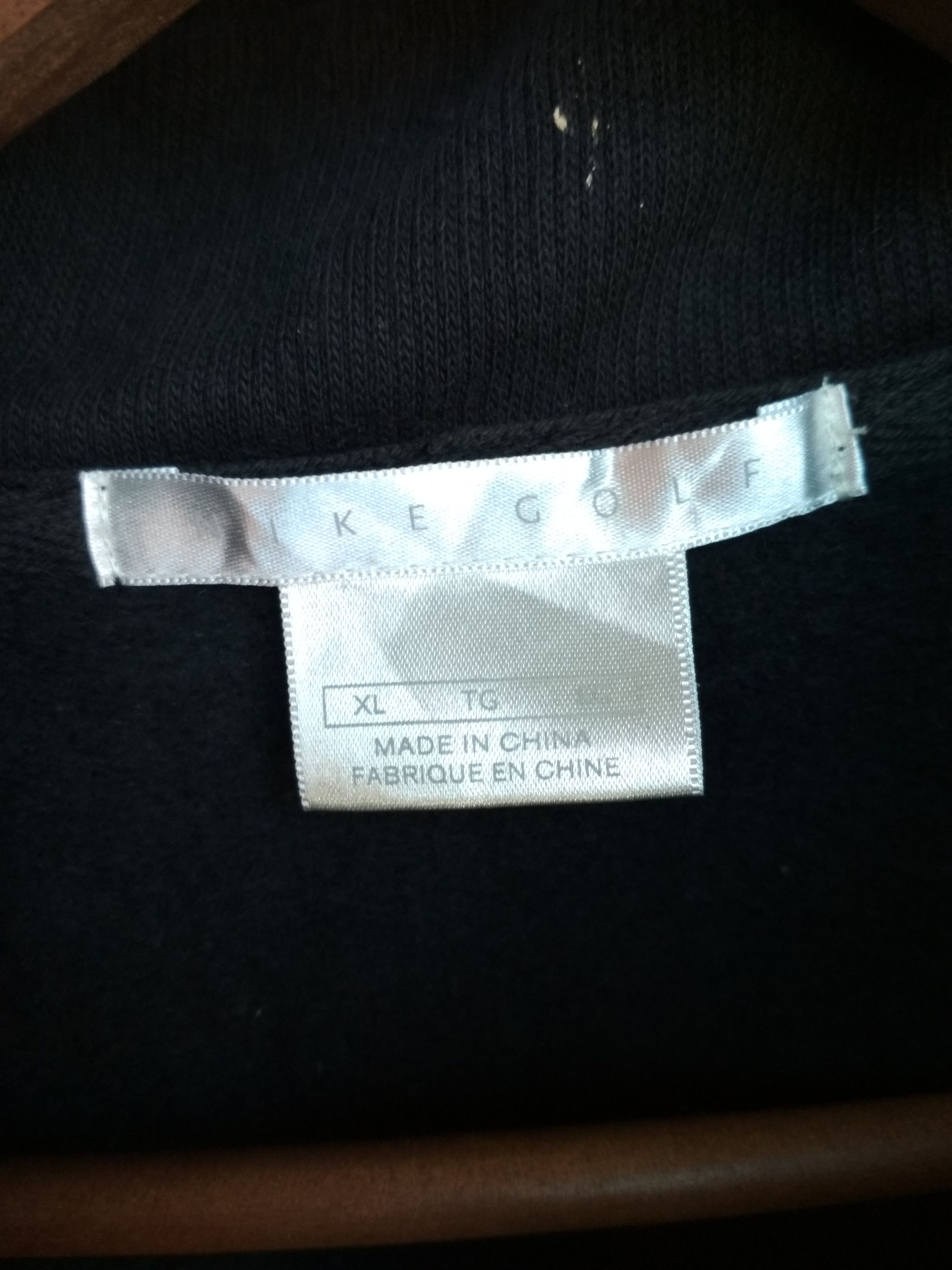 Nike Golf Sleeveless Shirt in black colour