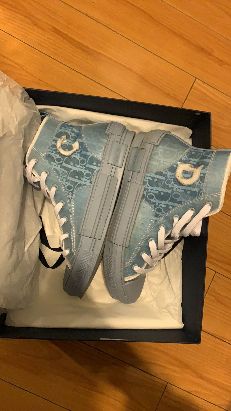 dior b23 high top daniel arsham light blue