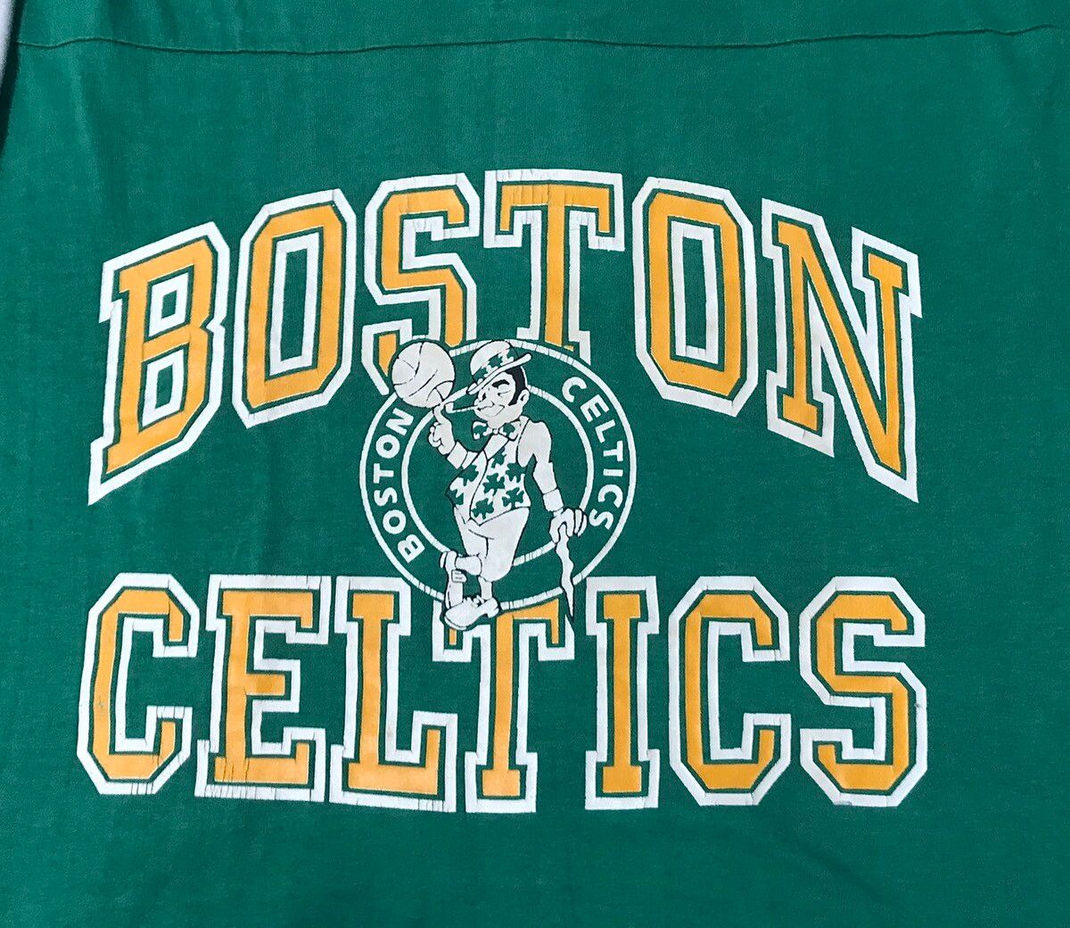 Vintage Vintage 80’s || Boston Celtic || NBA VNeck T-Shirt by Logo 7 Size US L / EU 52-54 / 3 - 2 Preview