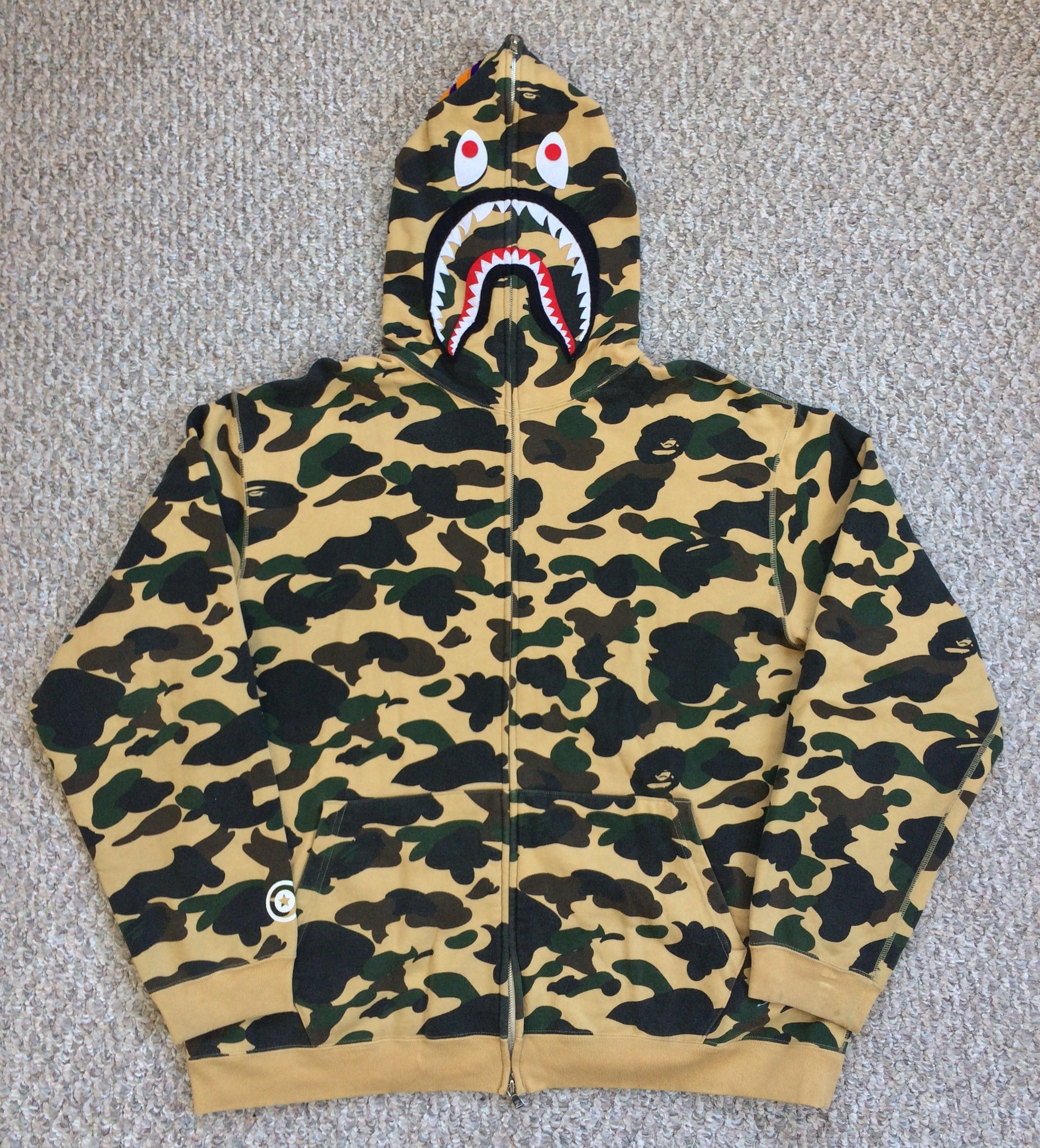 Bape F/W 2006 Bape 1st Camo Shark Hoodie Size US XL / EU 56 / 4 - 1 Thumbnail