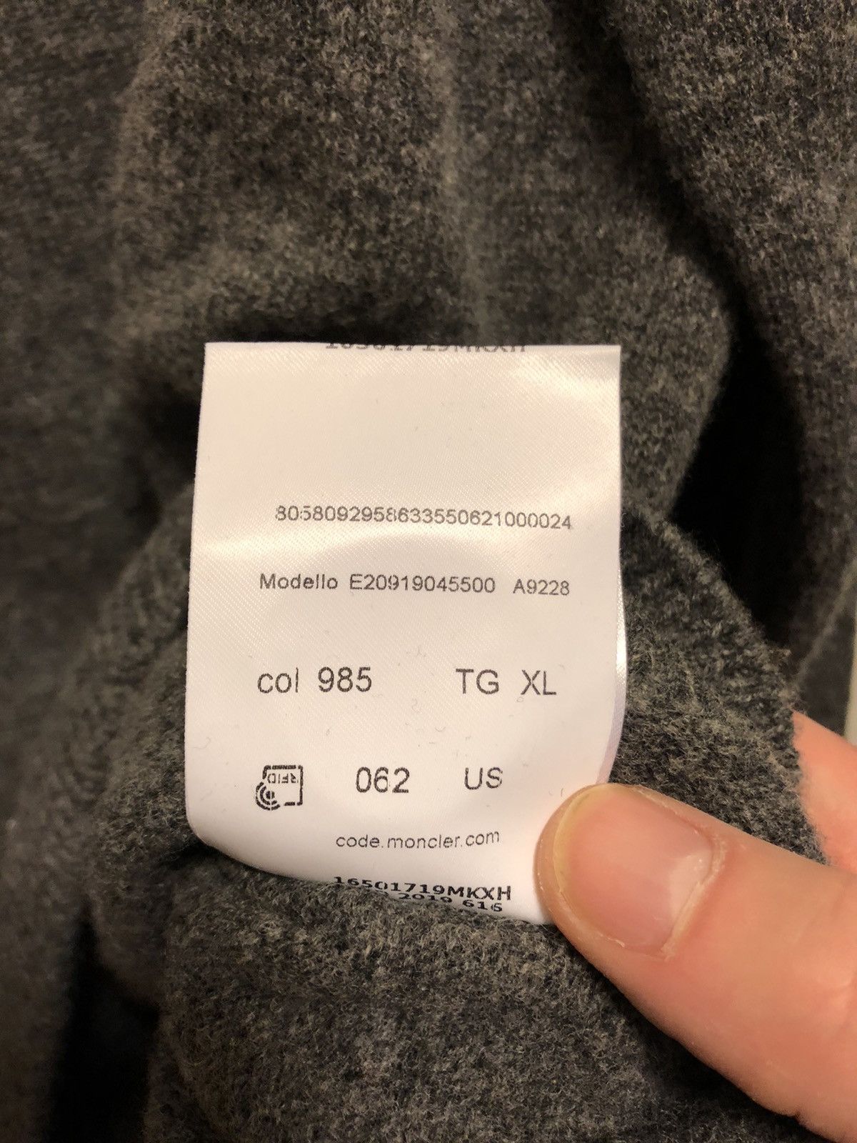 Moncler Moncler wool sweater Size US XL / EU 56 / 4 - 5 Thumbnail