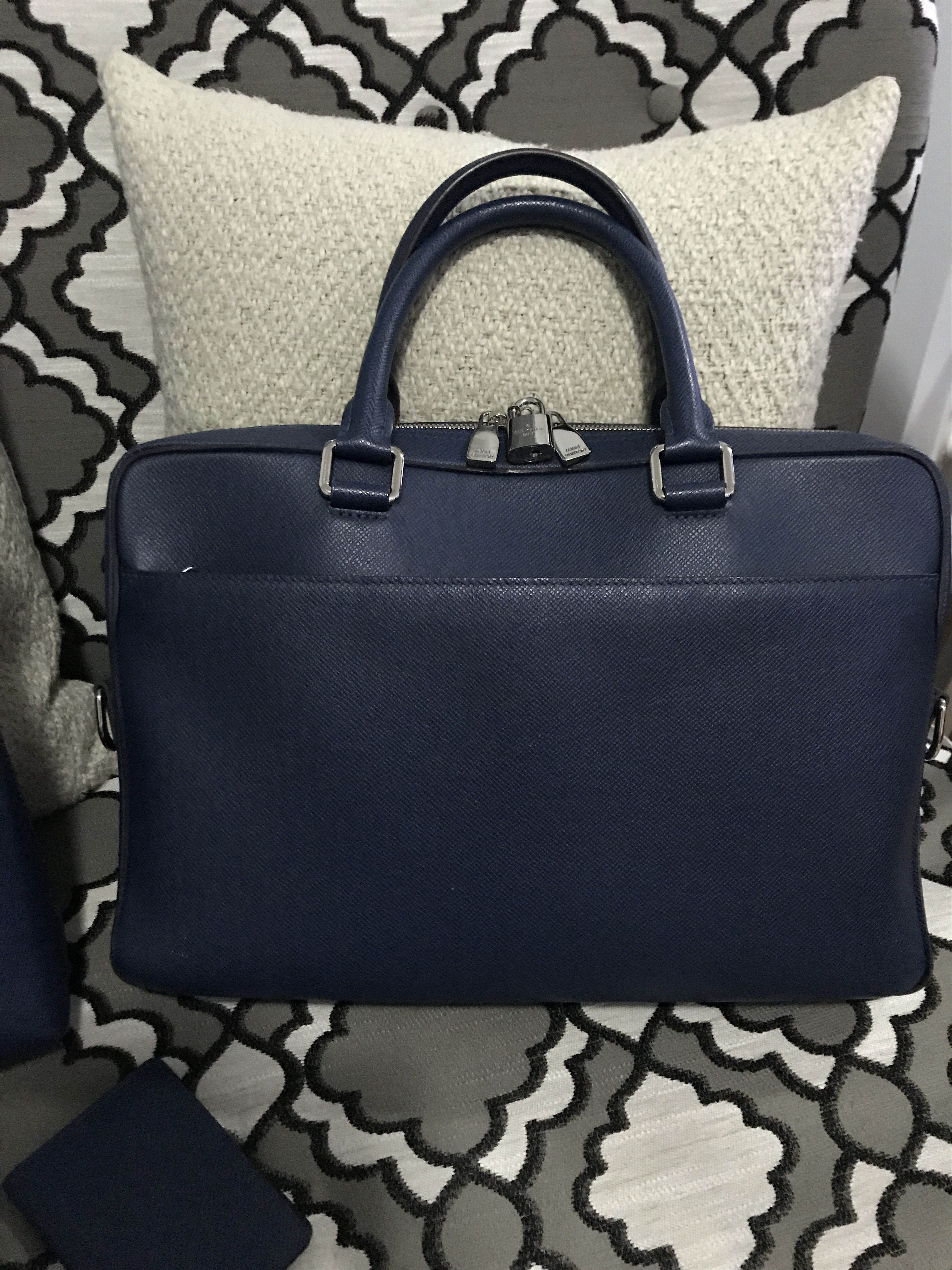 Louis Vuitton Louis Vuitton Business Collection Size ONE SIZE - 7 Thumbnail