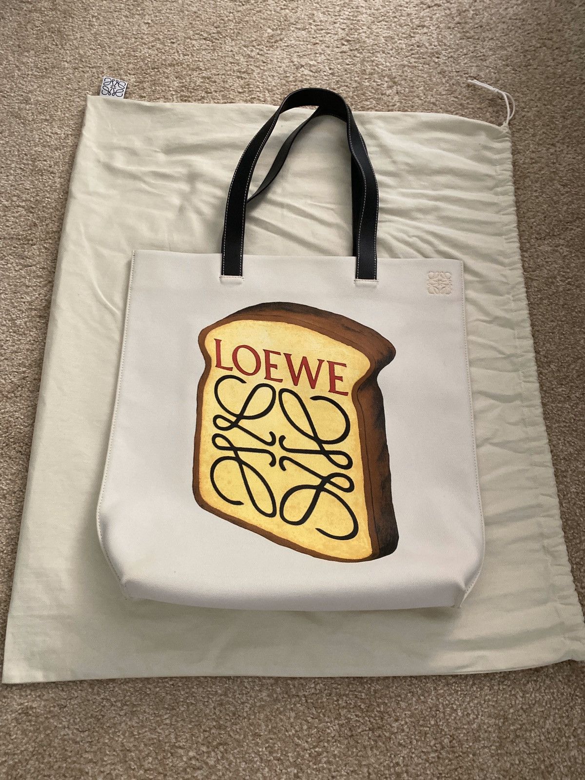 Loewe toast tote best sale