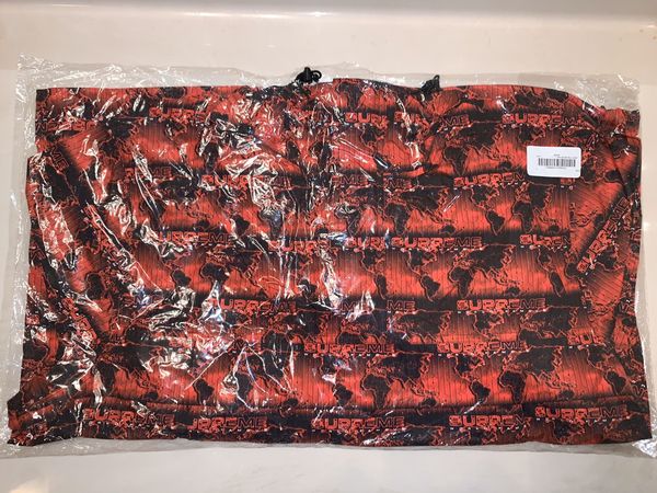 Supreme Supreme World Famous Taped Seam Hooded Pullover (Red