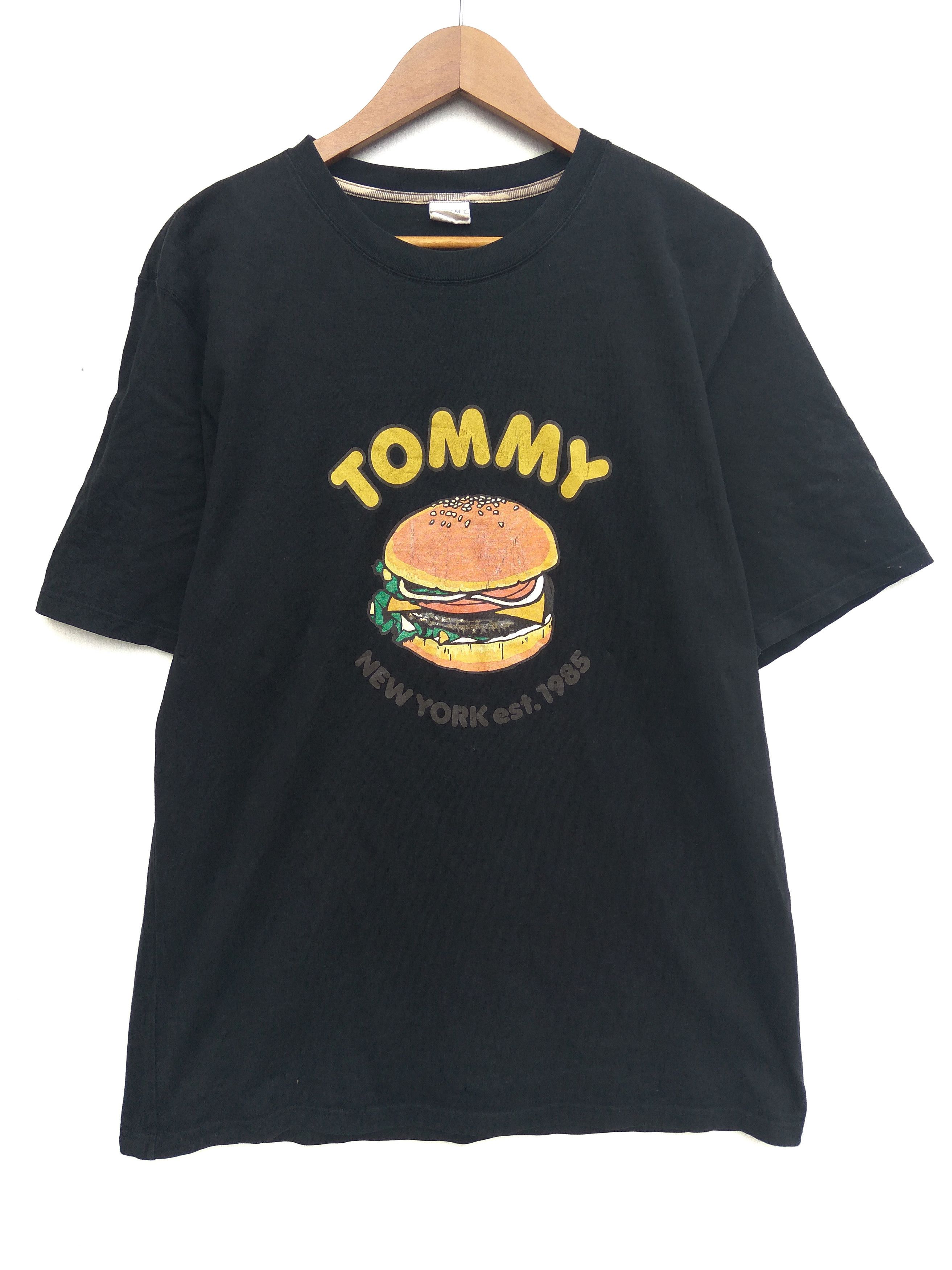 Tommy Hilfiger Tommy Hilfiger t shirt spell out Size US L / EU 52-54 / 3 - 1 Thumbnail
