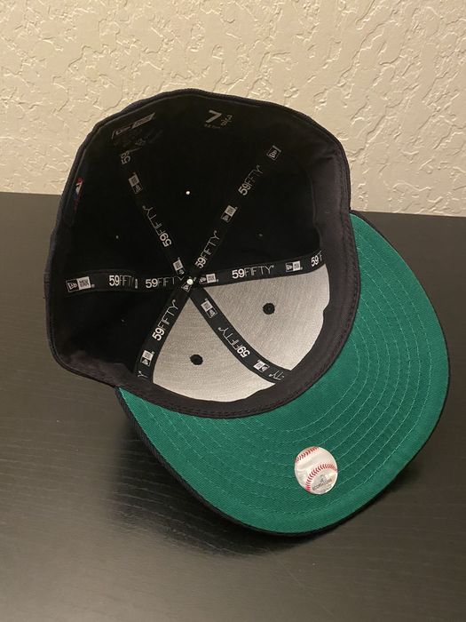 New Era New York Yankees MOMA Fitted Hat 7 3/8 | Grailed