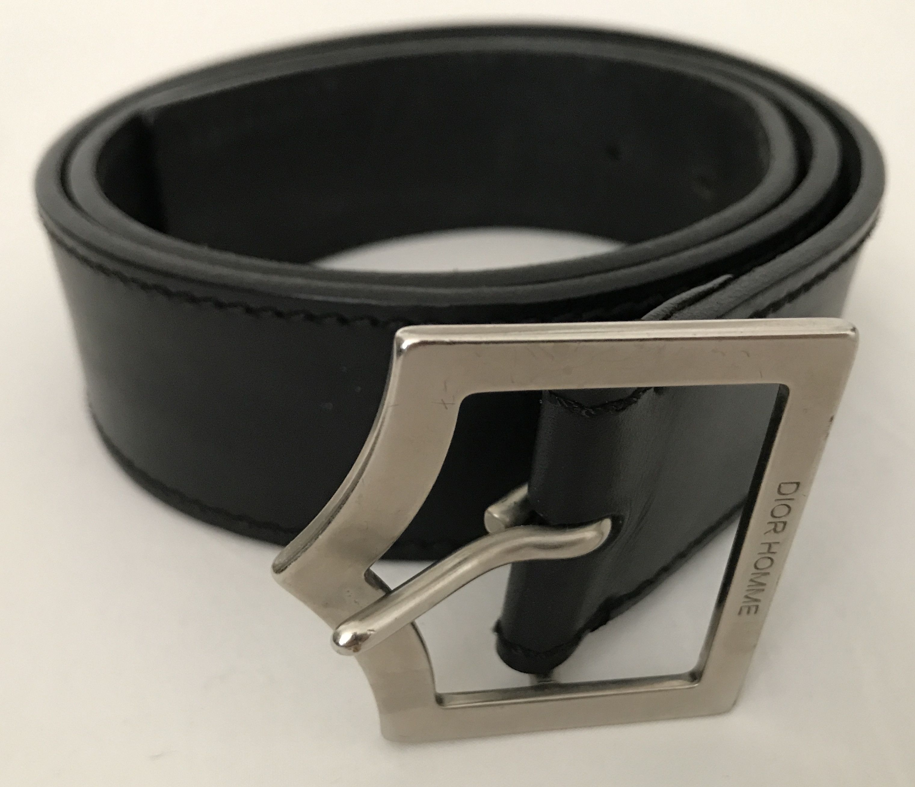 小物 Dior homme D-buckle belt [Hedi] Dior Homme D-Point Leather Belt •Gently Used •Size: 75 •From