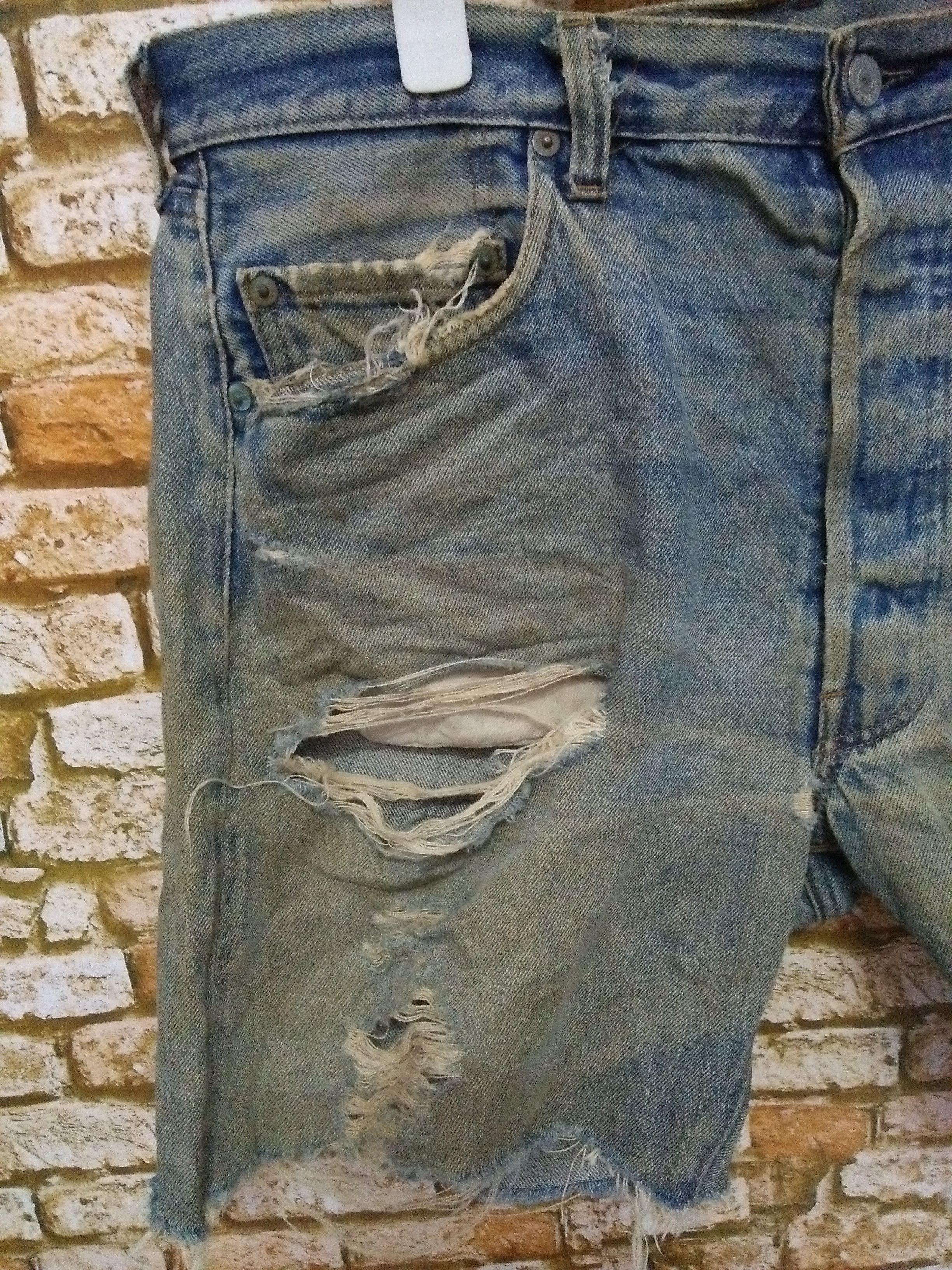 Levi's 80s LEVIS 501 DENIM SELVEDGE MADE USA BUTTON #524 (A904) Size US 35 - 3 Thumbnail