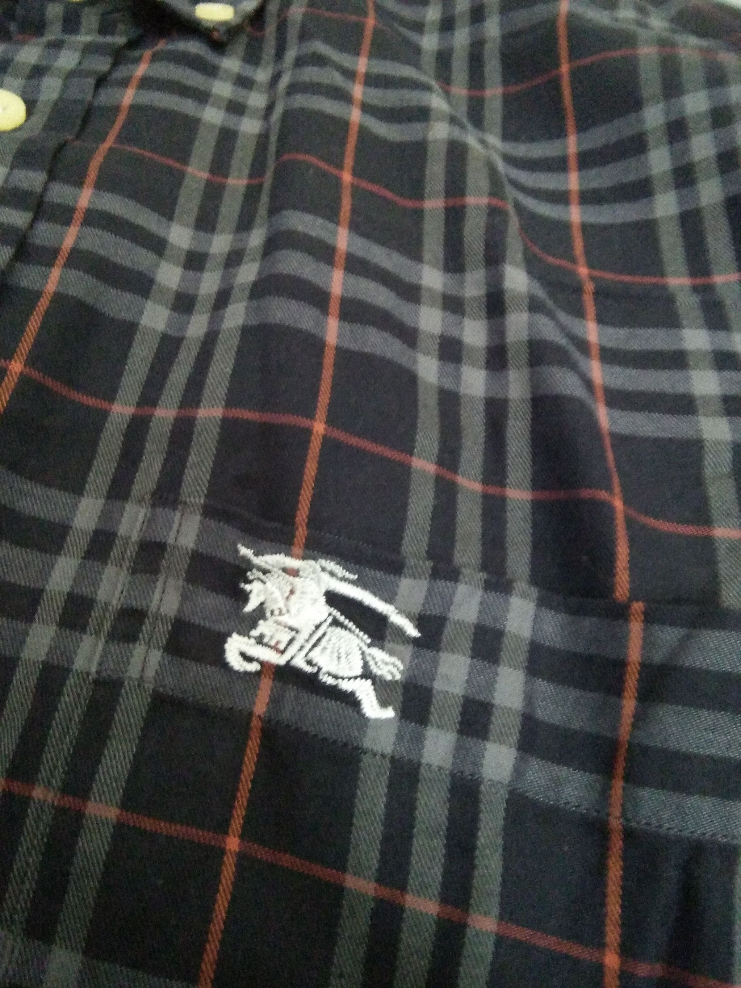 Burberry BURBERRY SHIRT NOVA CHECK BUTTON (A288) Size US M / EU 48-50 / 2 - 3 Thumbnail